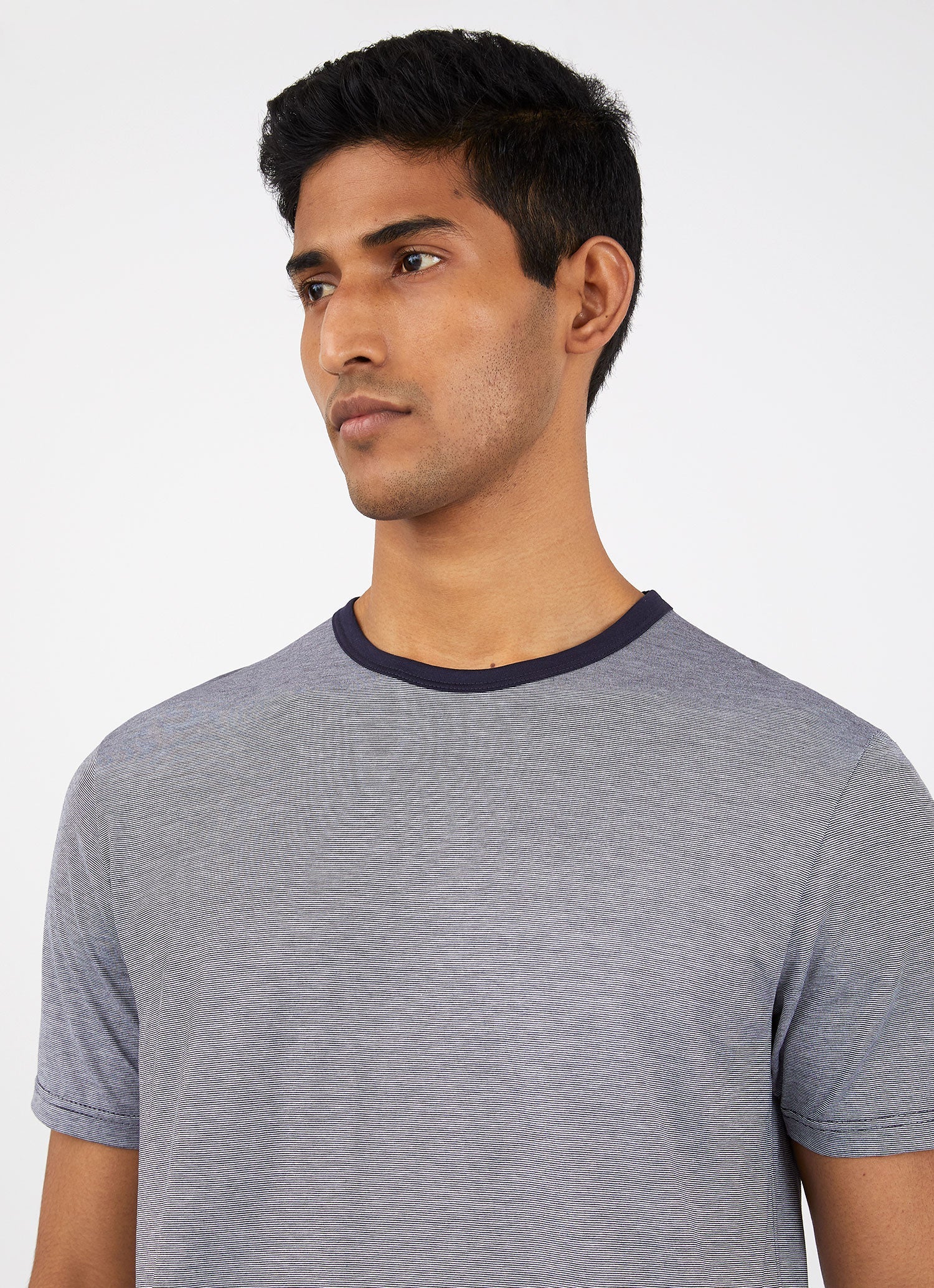 Men's Classic T-shirt in Navy/White Narrow Stripe - Image 4