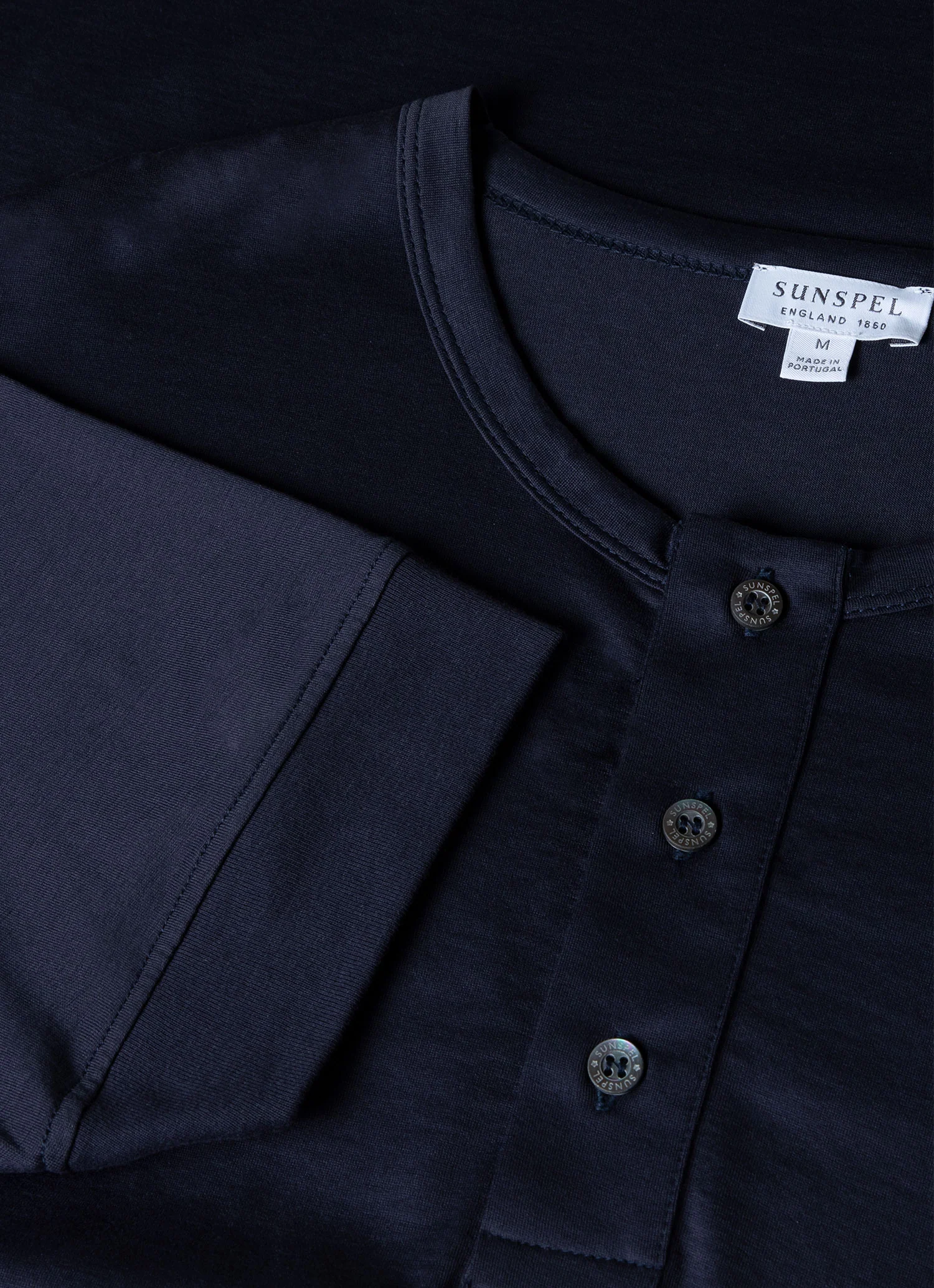 Men's Henley T-shirt in Navy - Image 4