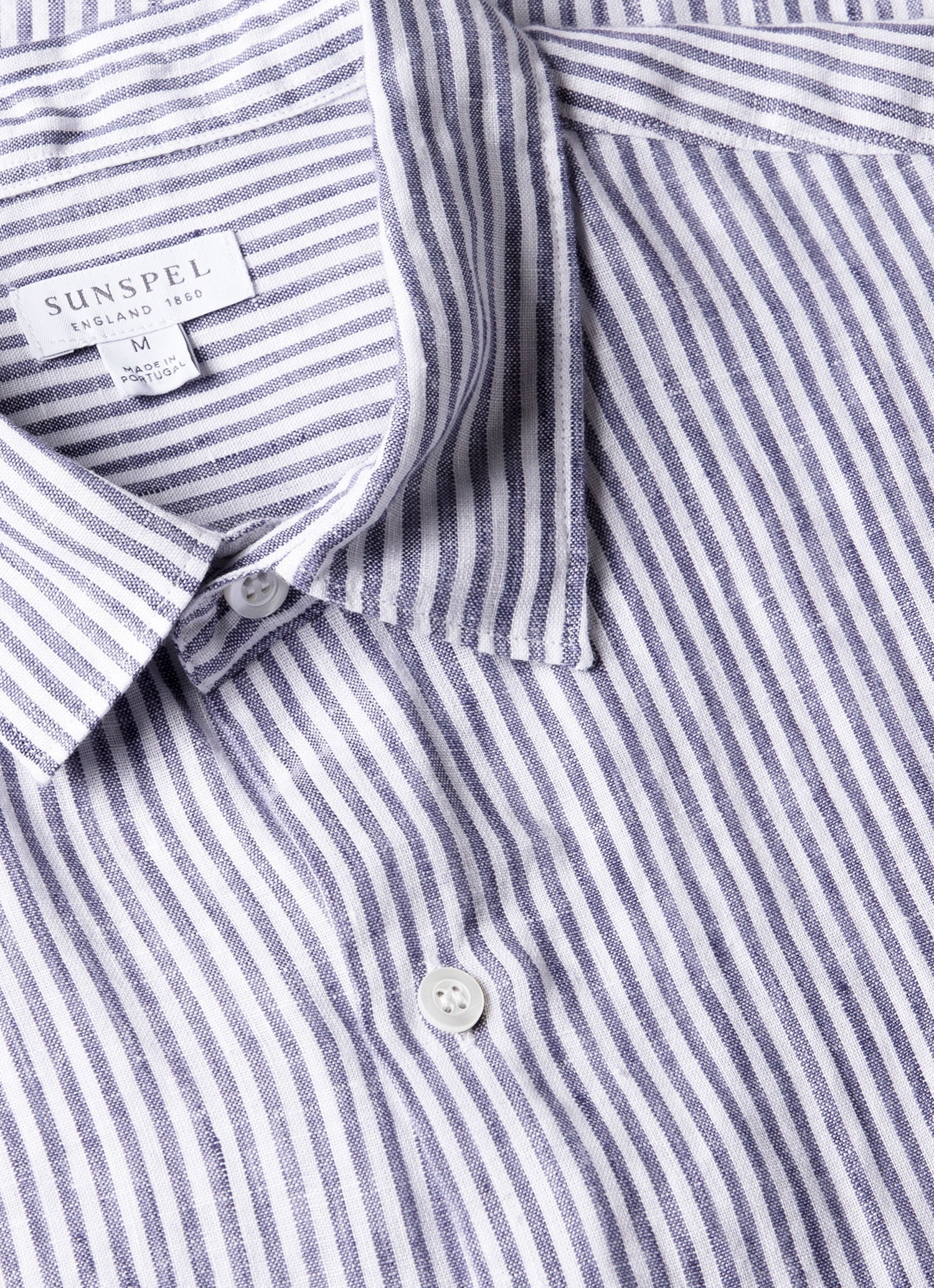 Men's Short Sleeve Linen Shirt in Navy/White - Image 4