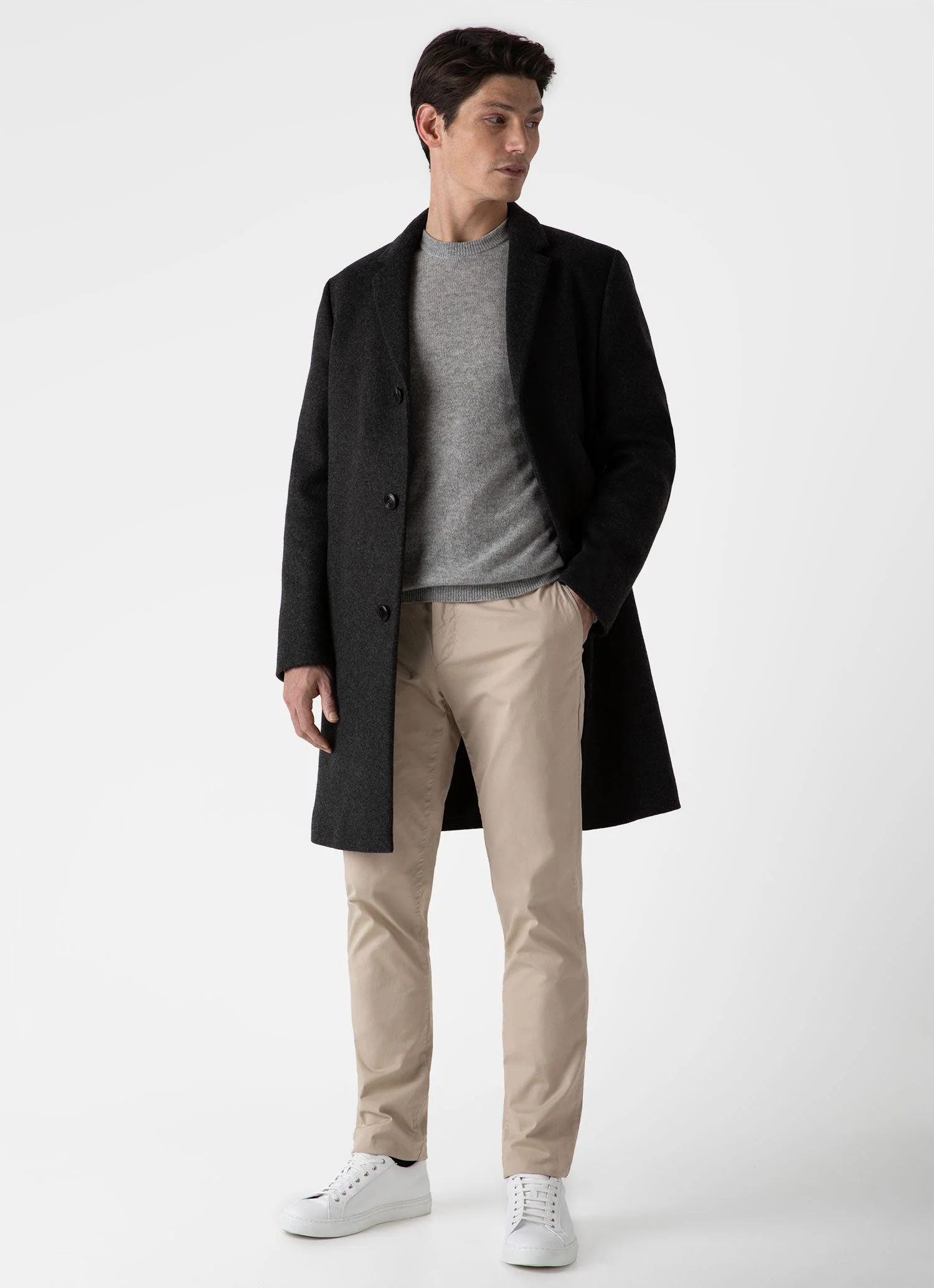 Men's Cashmere Crew Neck Jumper in Grey Melange - Image 3