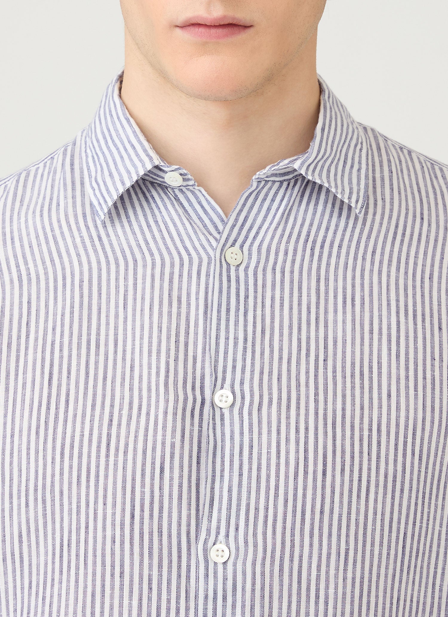 Men's Linen Shirt in Navy/White Linen - Image 6