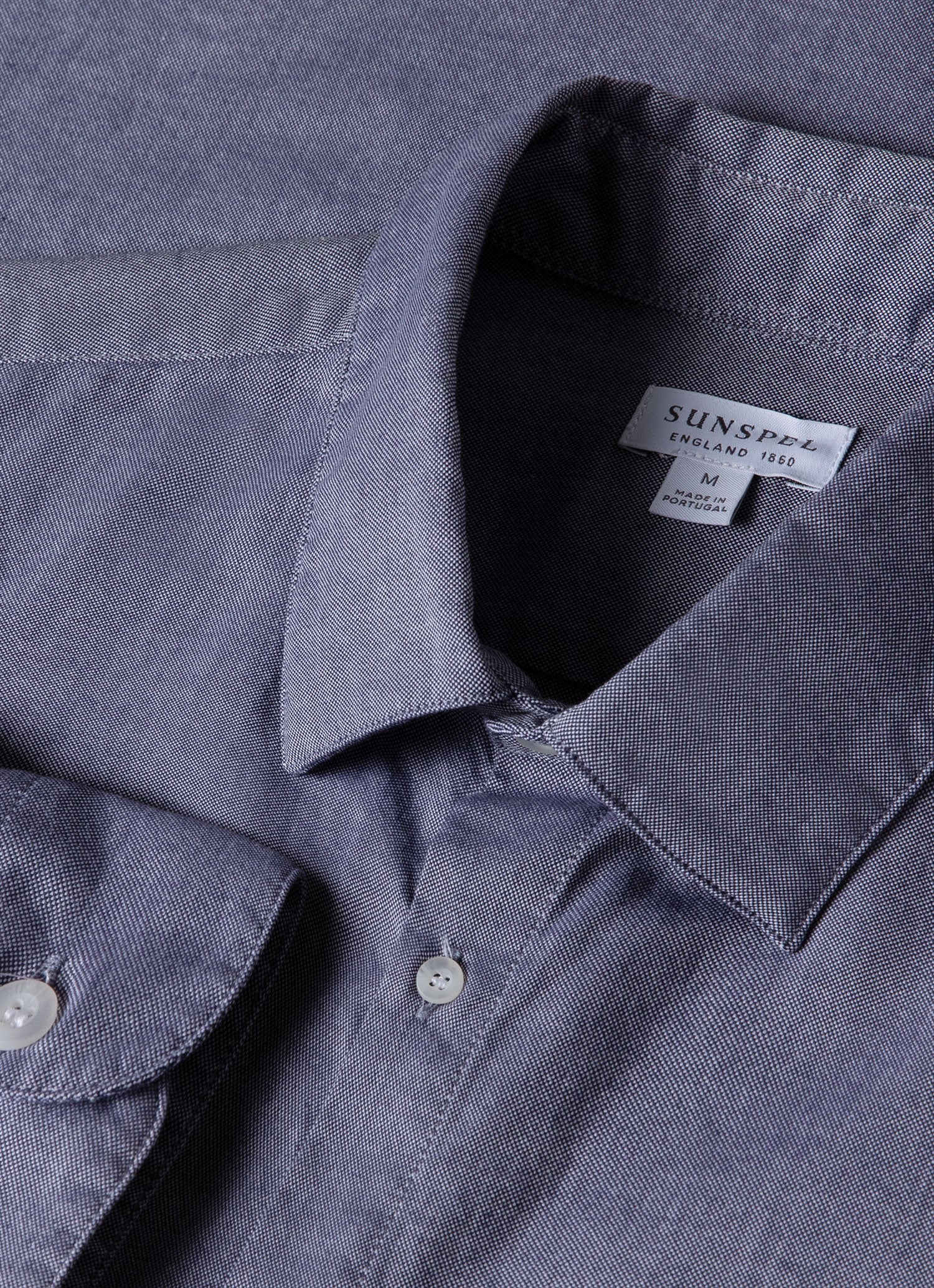 Men's Oxford Shirt in Dark Blue - Image 4