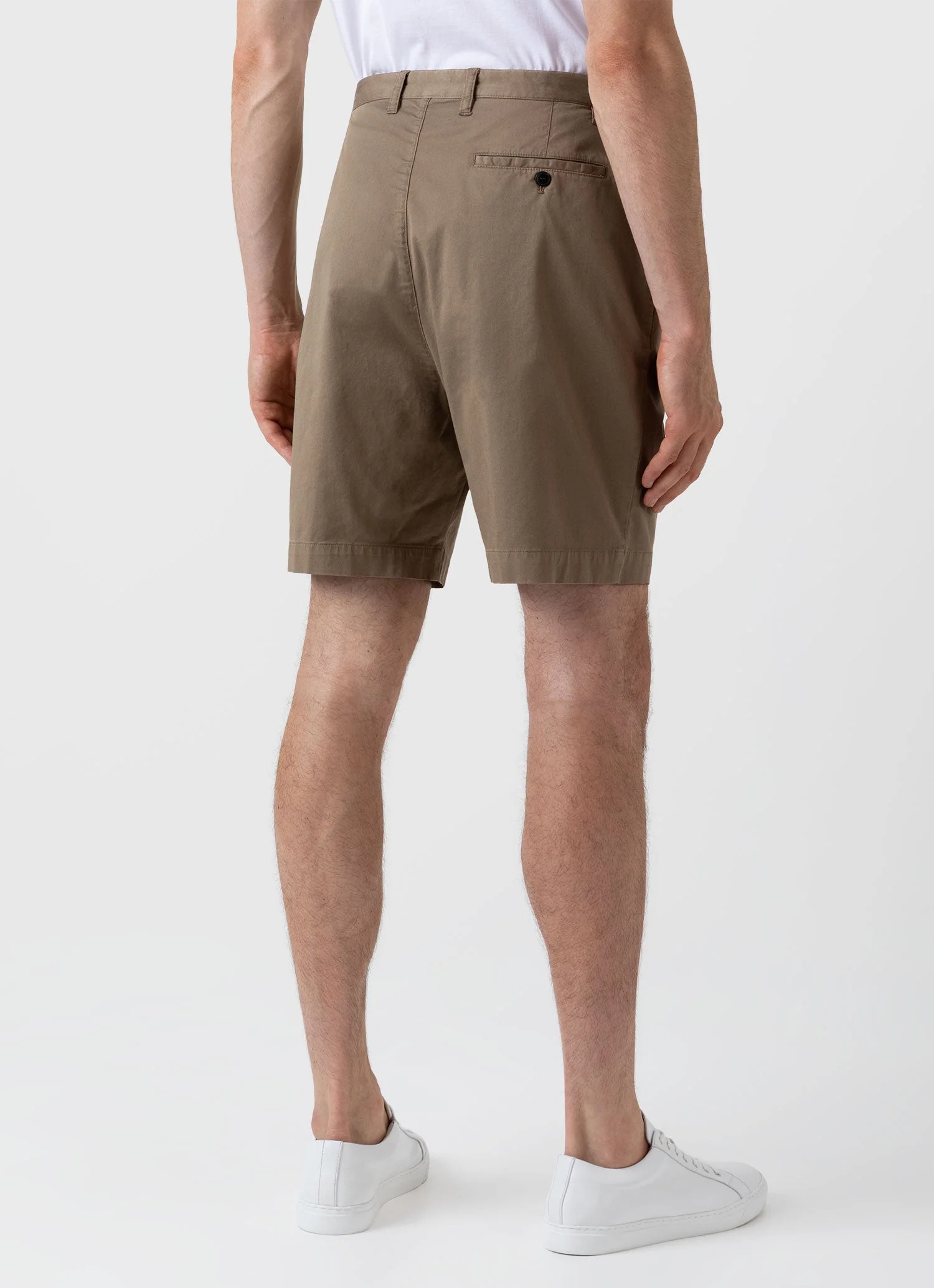 Men's Pleated Twill Short in Dark Stone - Image 4