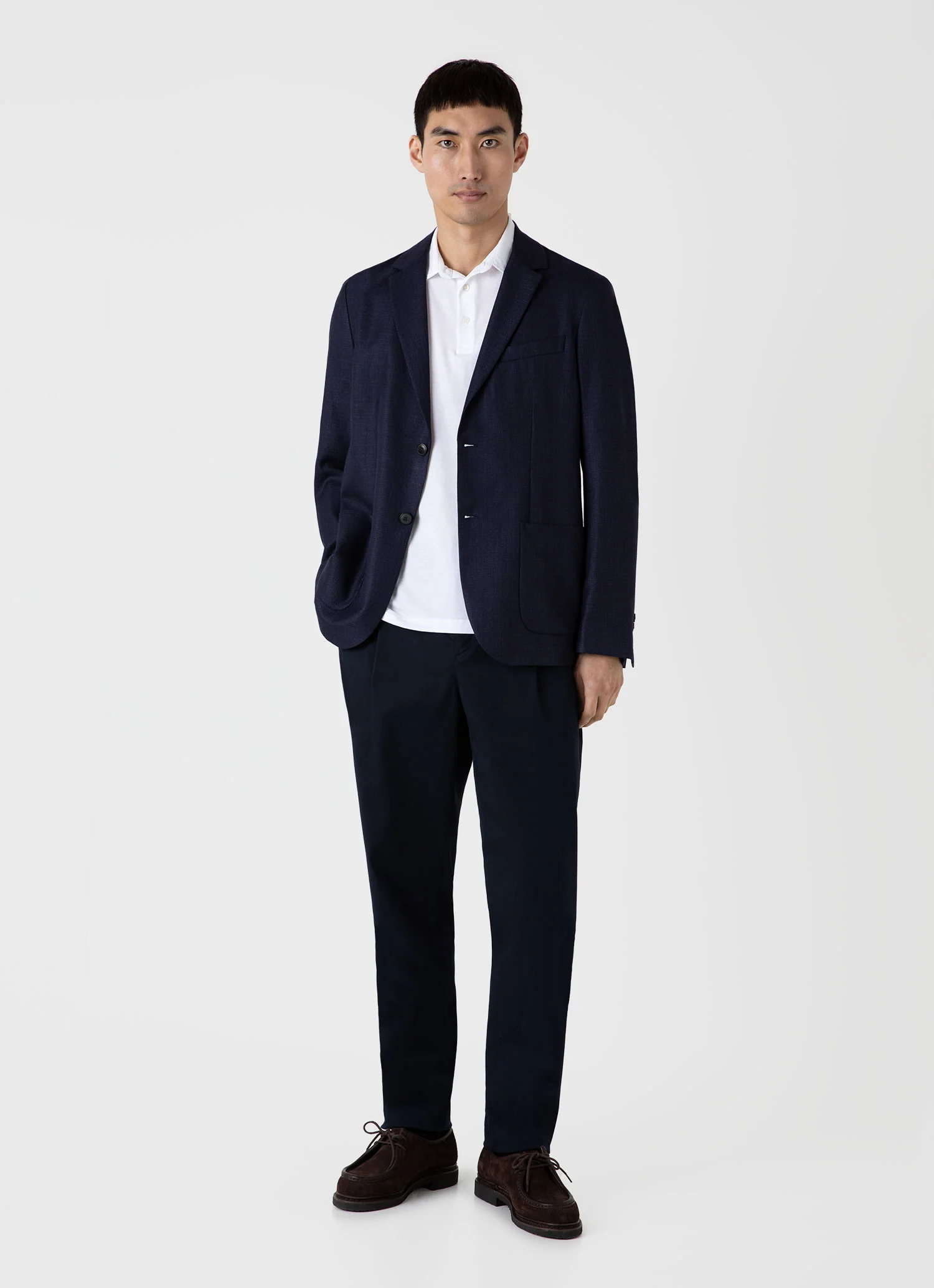 Men's Pleated Twill Trouser in Navy - Image 2