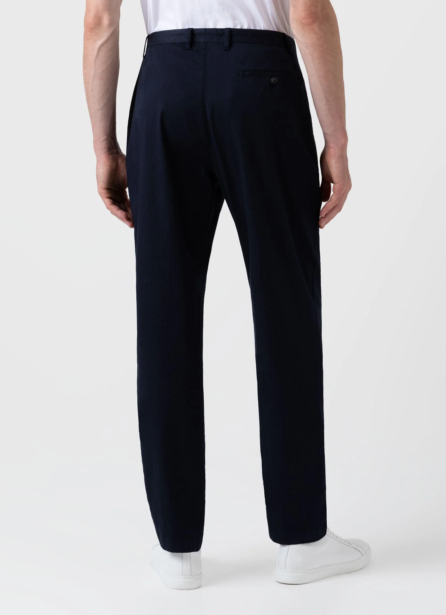 Men's Pleated Twill Trouser in Navy - Image 5