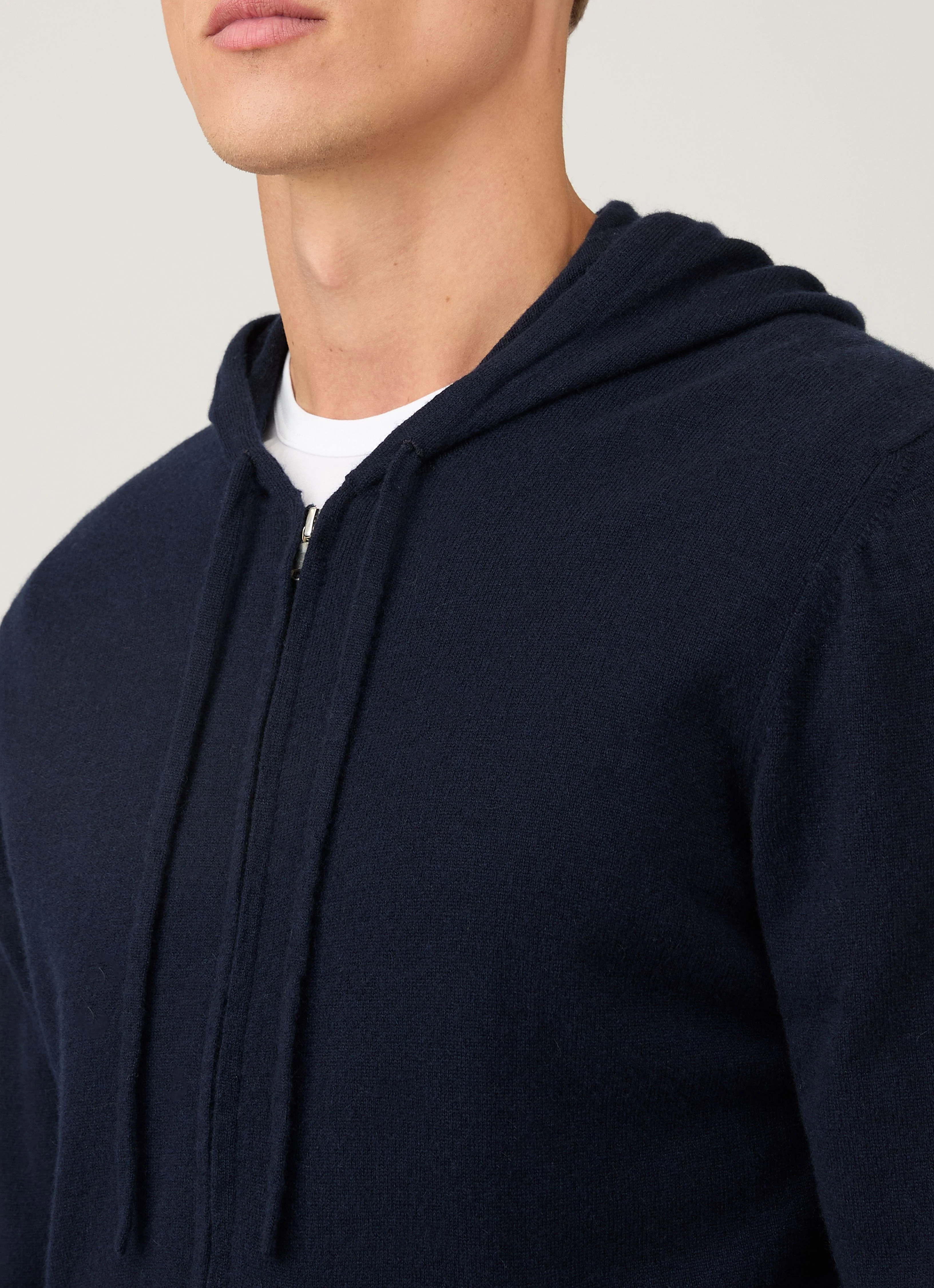 Men's Cashmere Zip Hoodie in Navy - Image 5