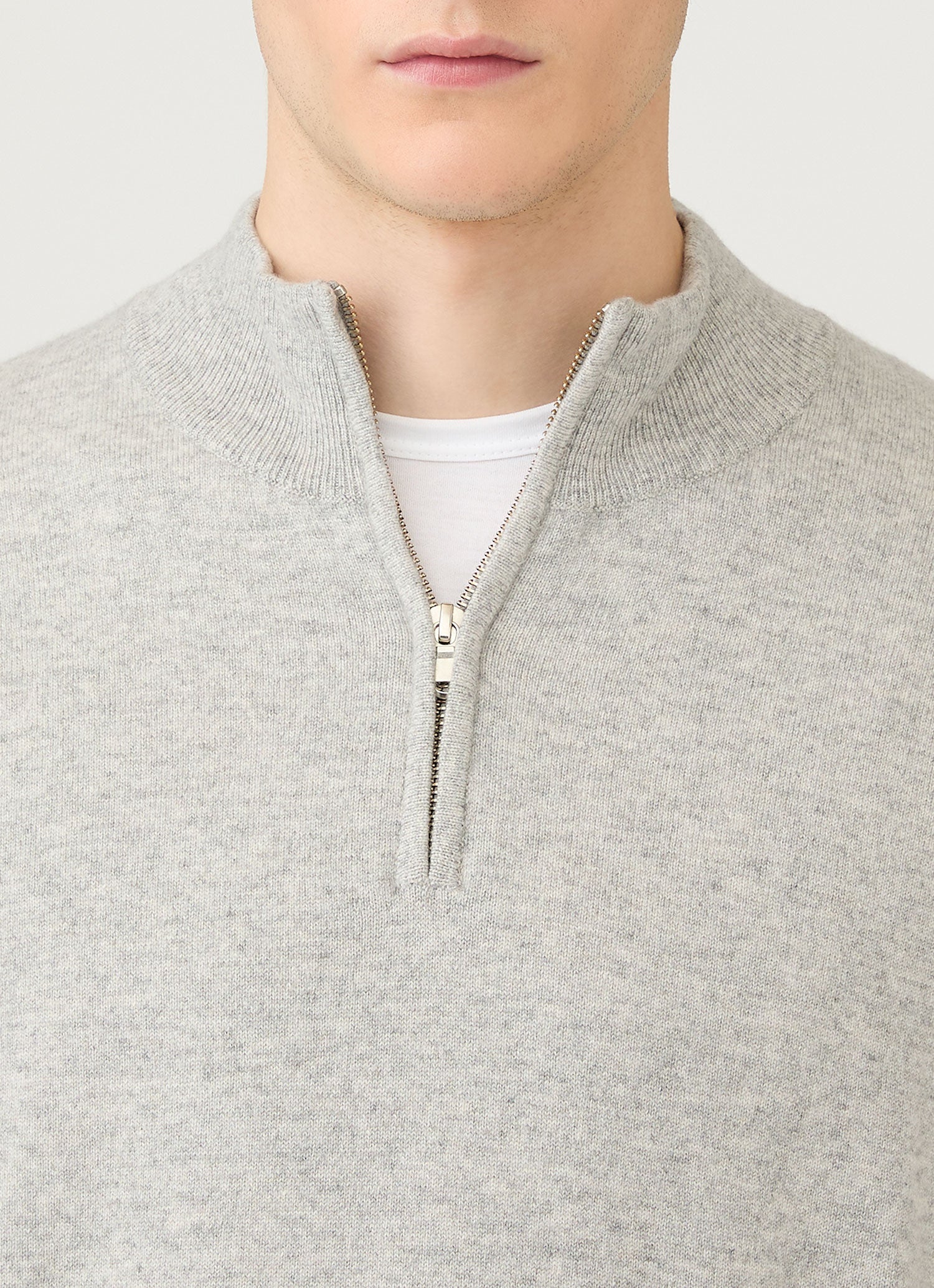 Men's Cashmere Zip Neck Jumper in Grey Melange - Image 6