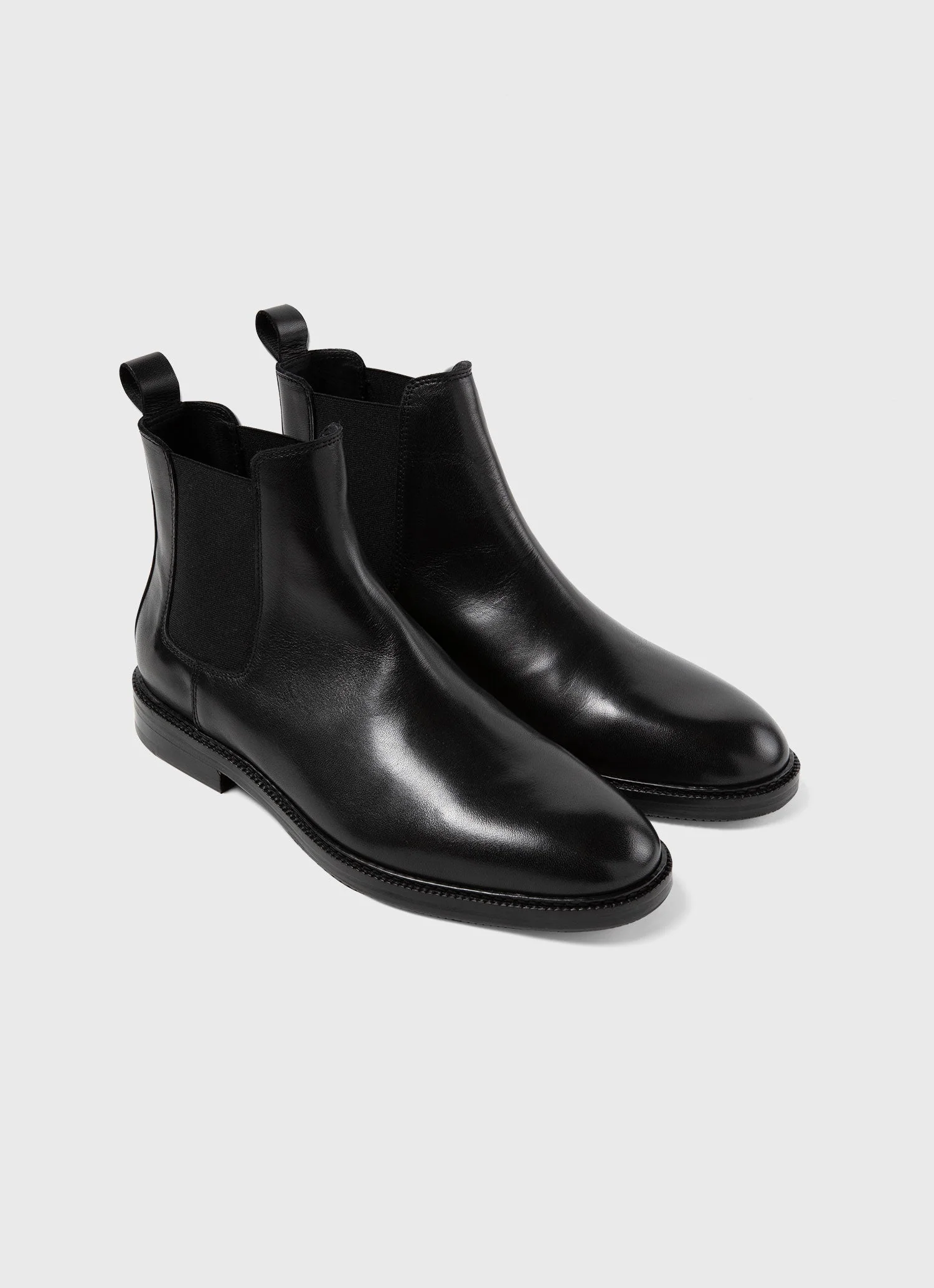 Men's Chelsea Boot in Black - Image 3