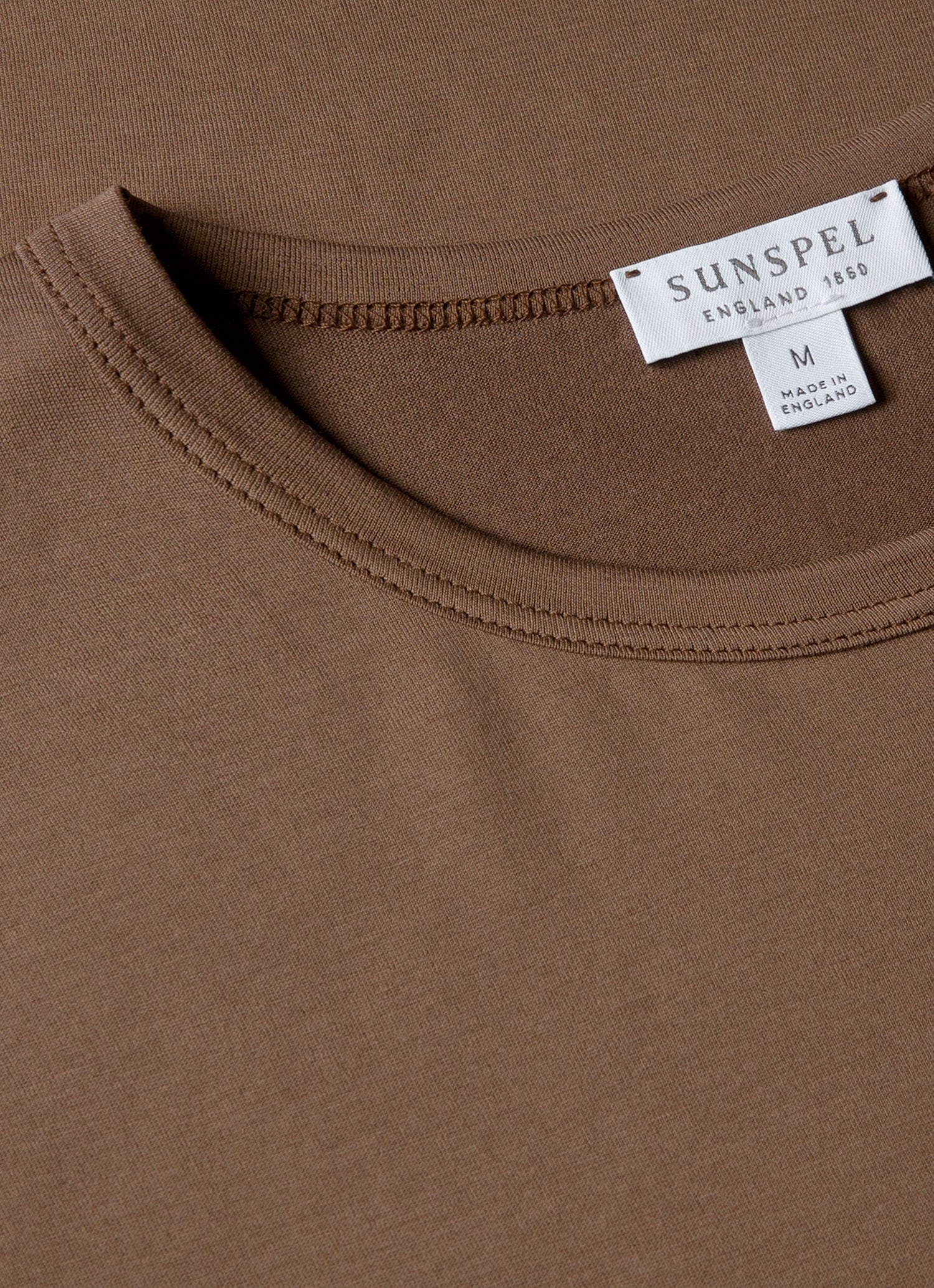 Men's Classic T-shirt in Bark - Image 4