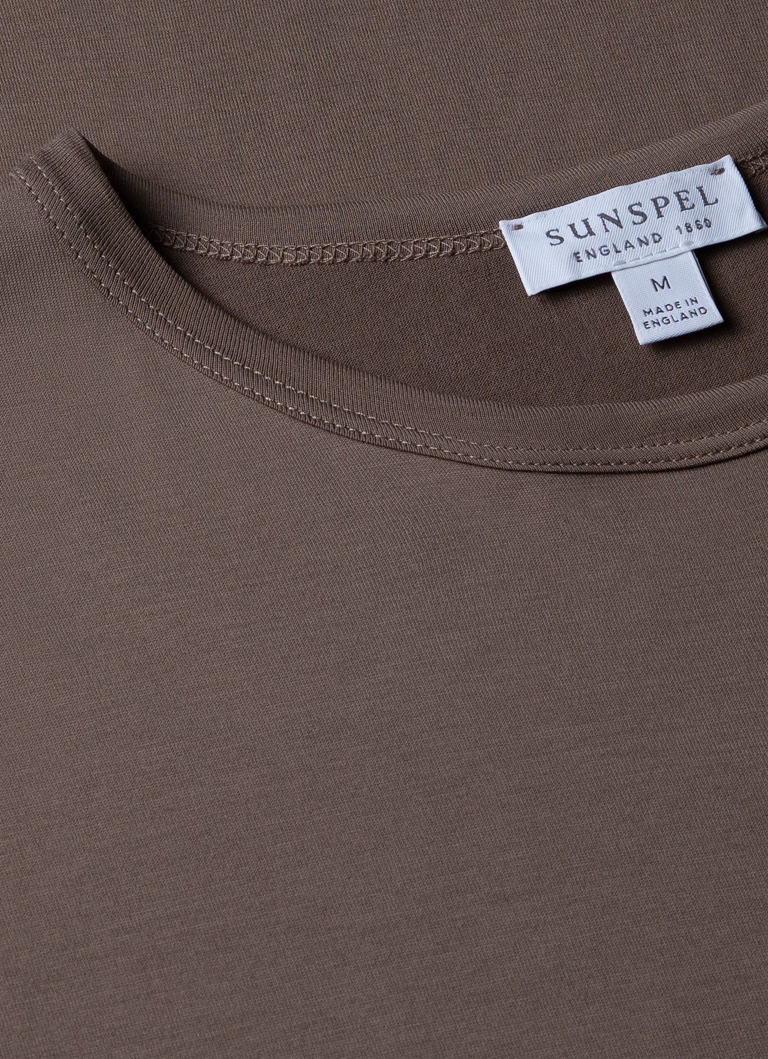 Men's Classic T-shirt in Cedar - Image 4