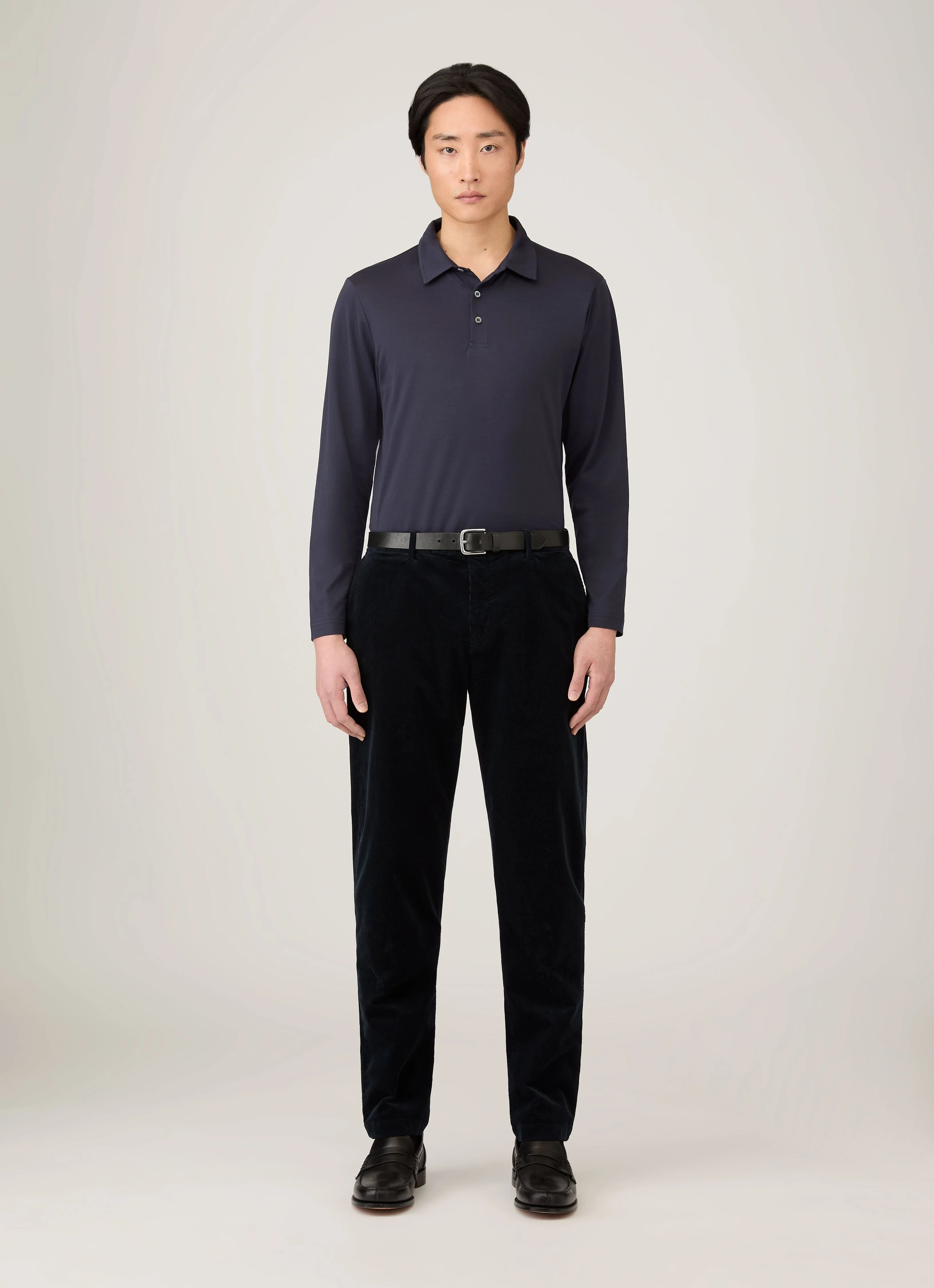 Men's Corduroy Trouser in Navy - Image 3