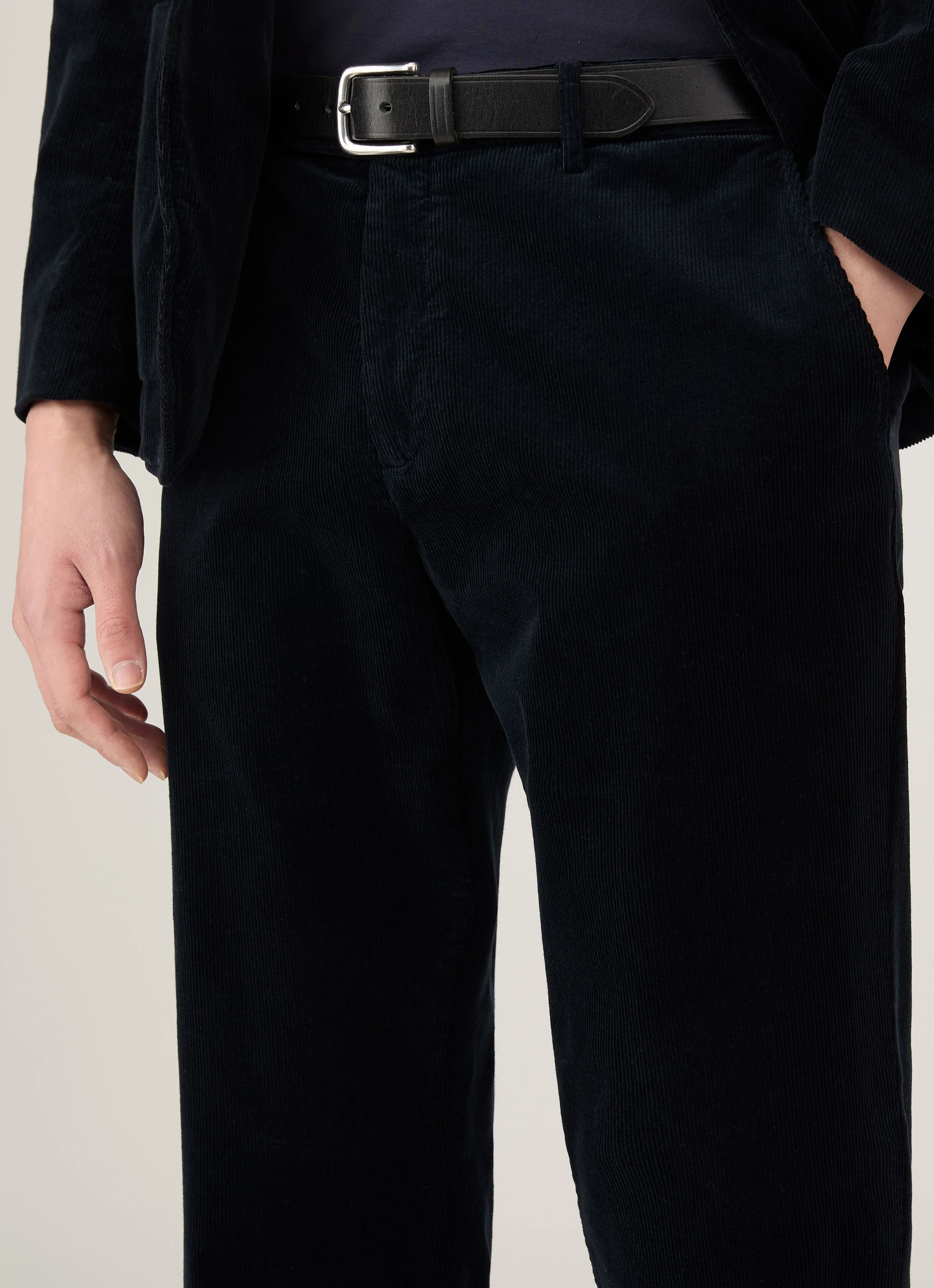 Men's Corduroy Trouser in Navy - Image 6