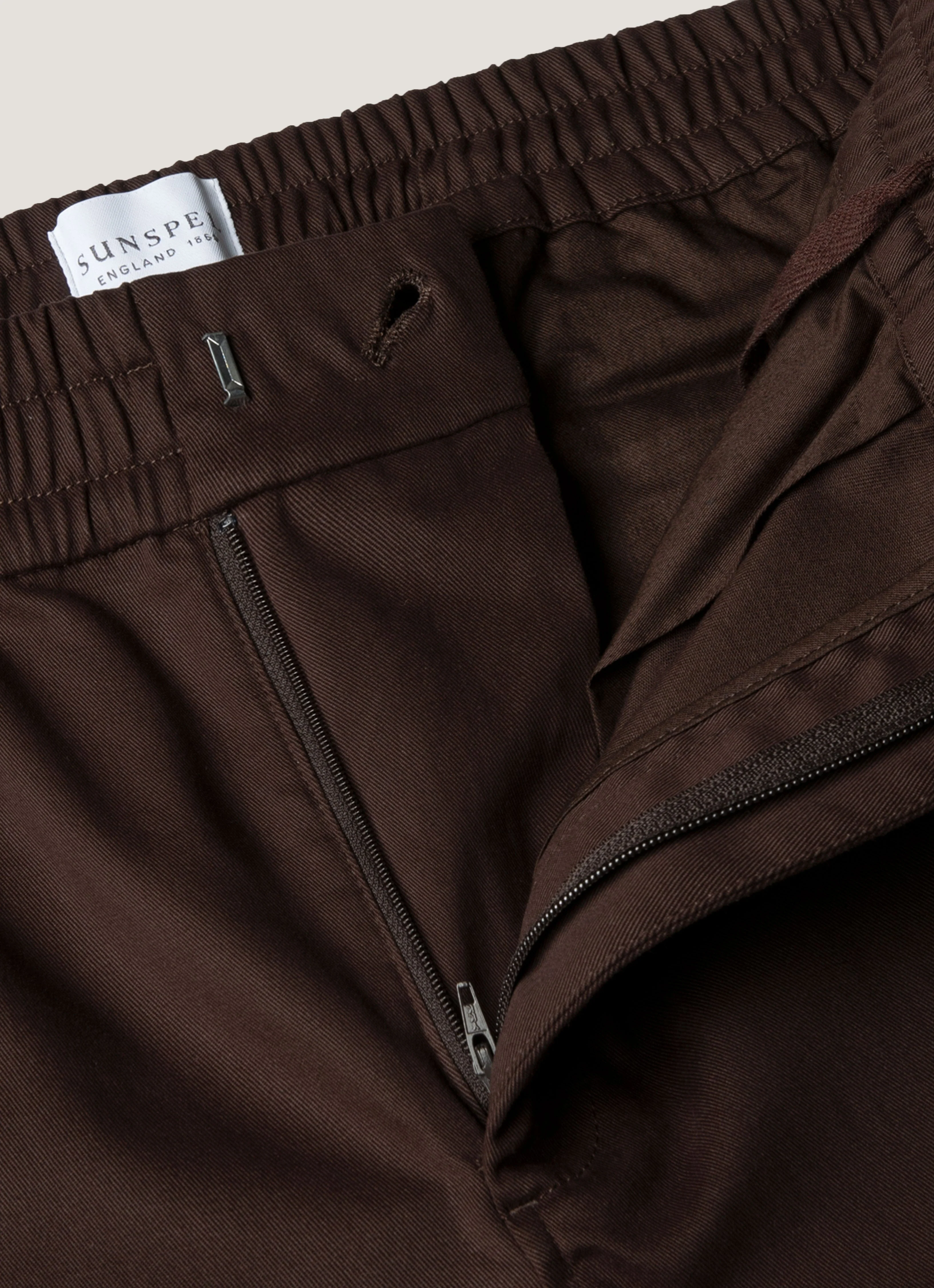 Men's Cotton Cashmere Drawstring Trouser in Truffle - Image 4