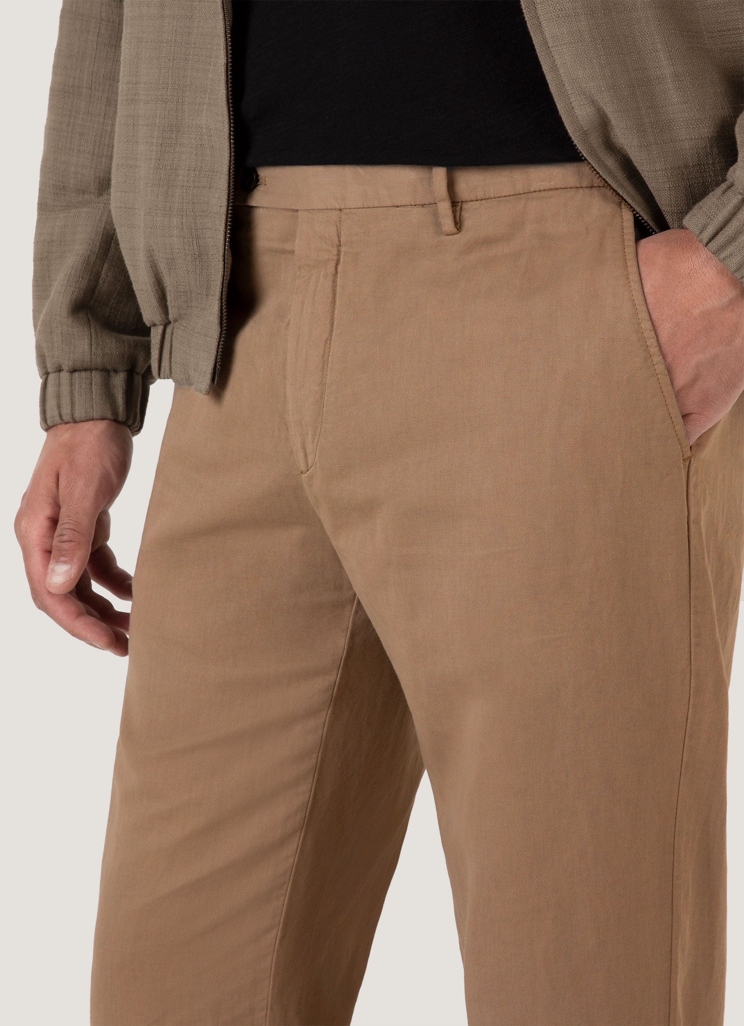 Men's Cotton Linen Trouser in Dark Tan - Image 6