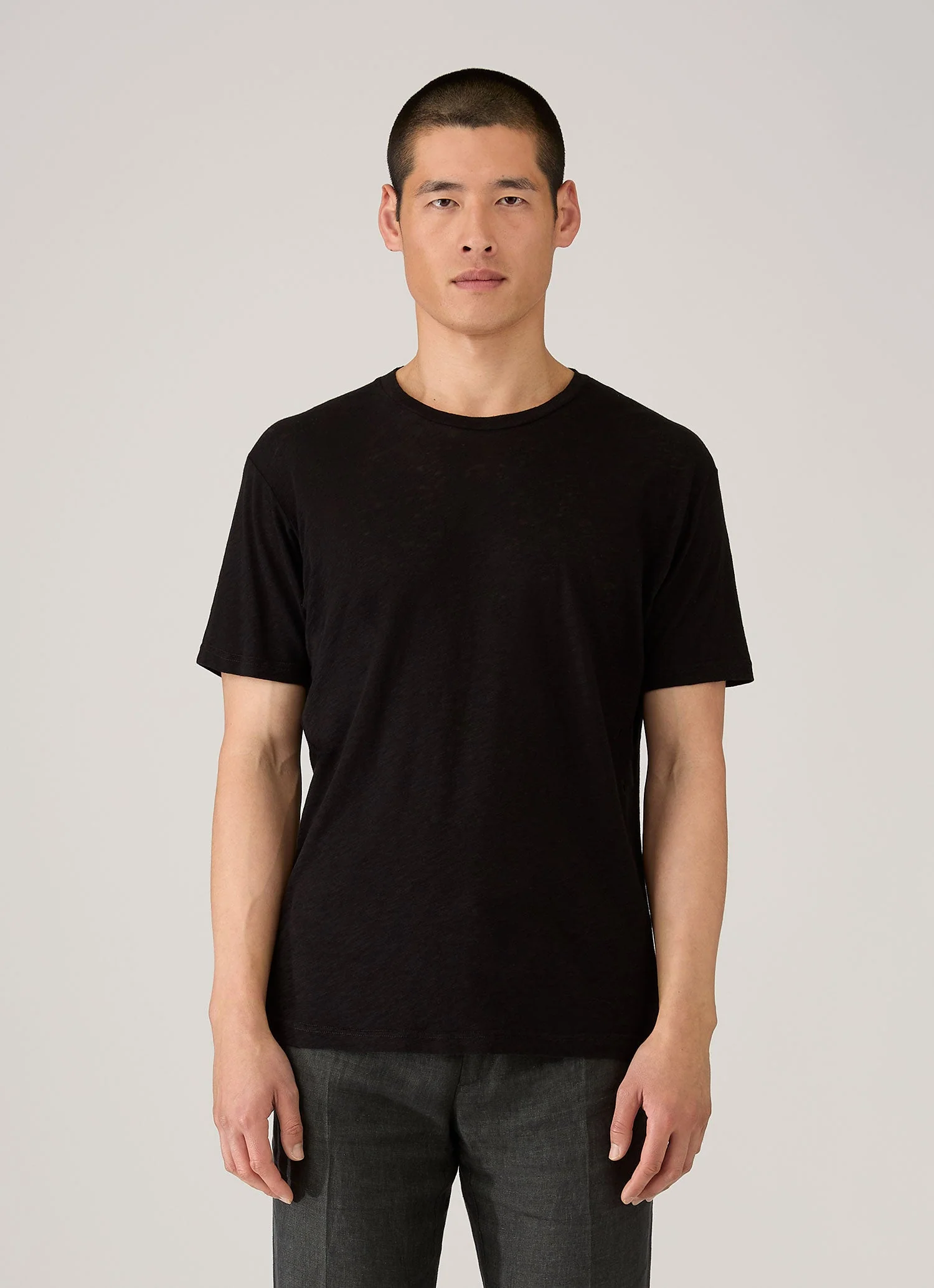 Men's Cotton Linen T-shirt in Black - Image 2