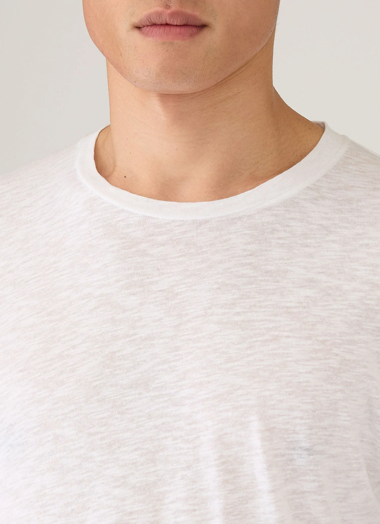 Men's Cotton Linen T-shirt in White - Image 6