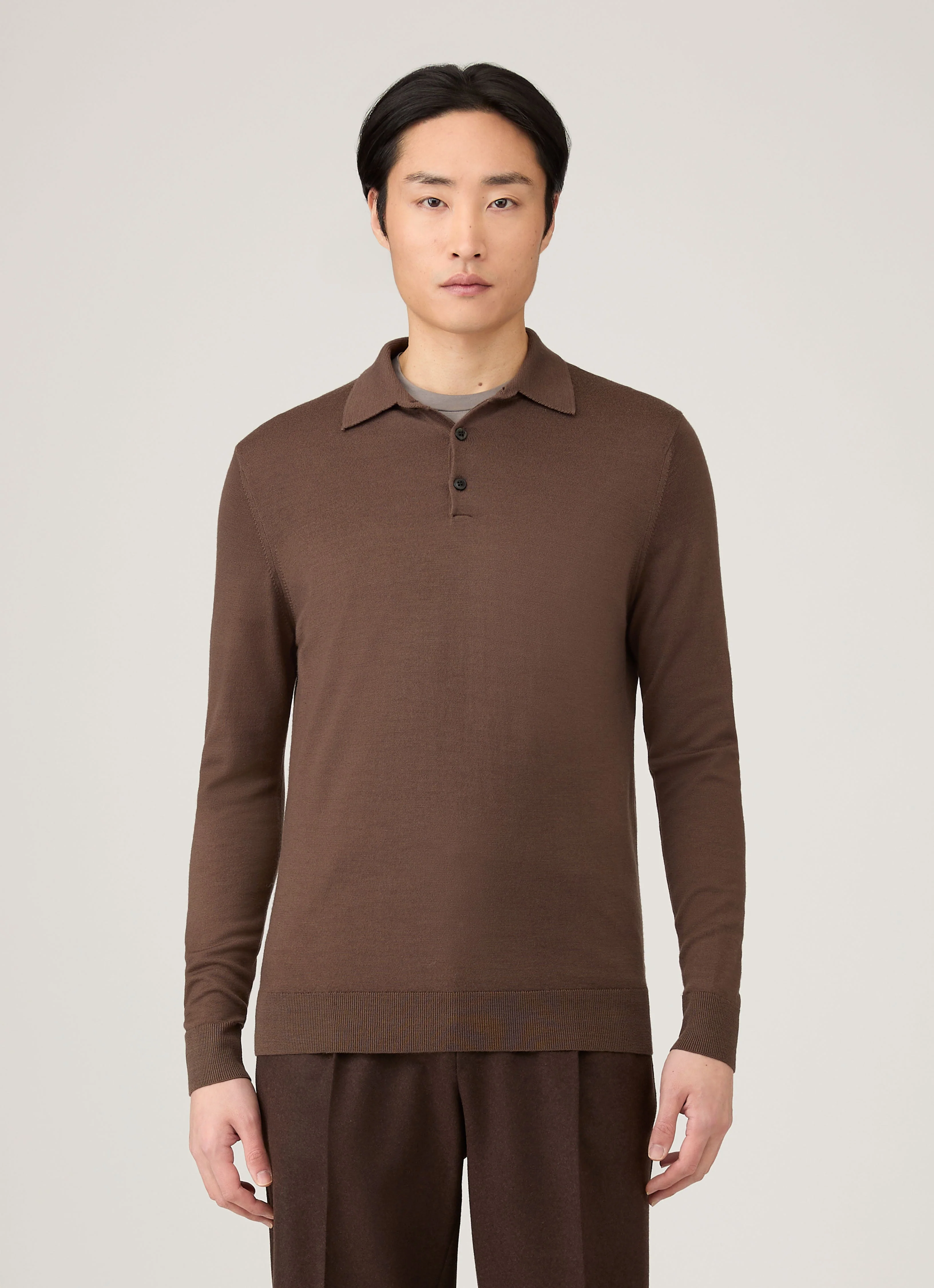 Men's Extra-Fine Merino Knitted Polo Shirt in Bark - Image 2