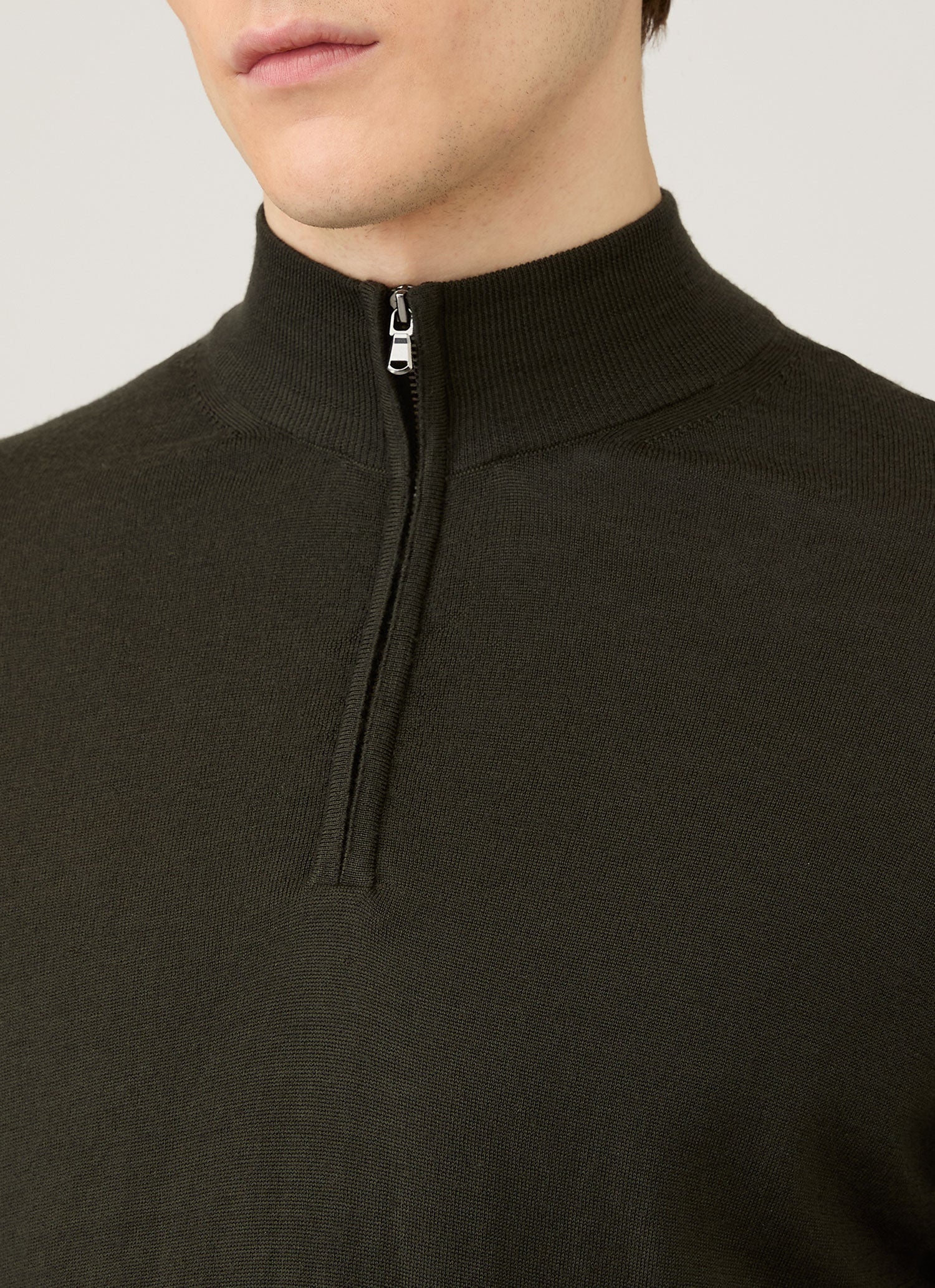 Men's Extra-Fine Merino Zip Neck in Dark Green - Image 6