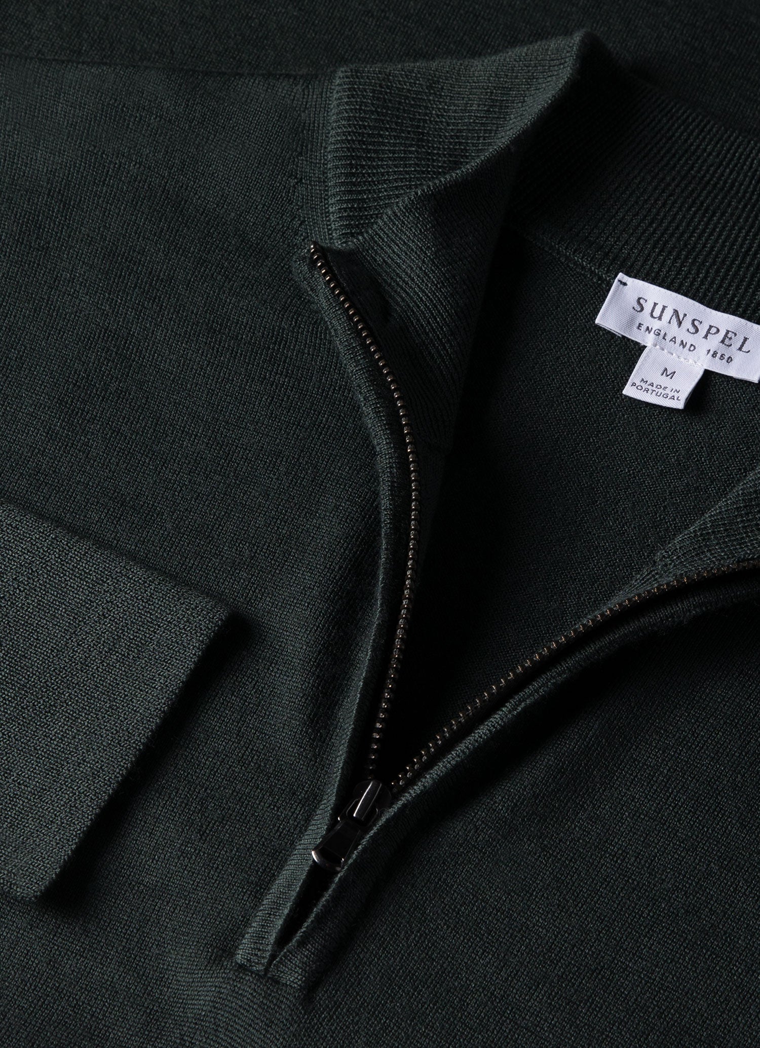 Men's Extra-Fine Merino Zip Neck in Drill Green - Image 4