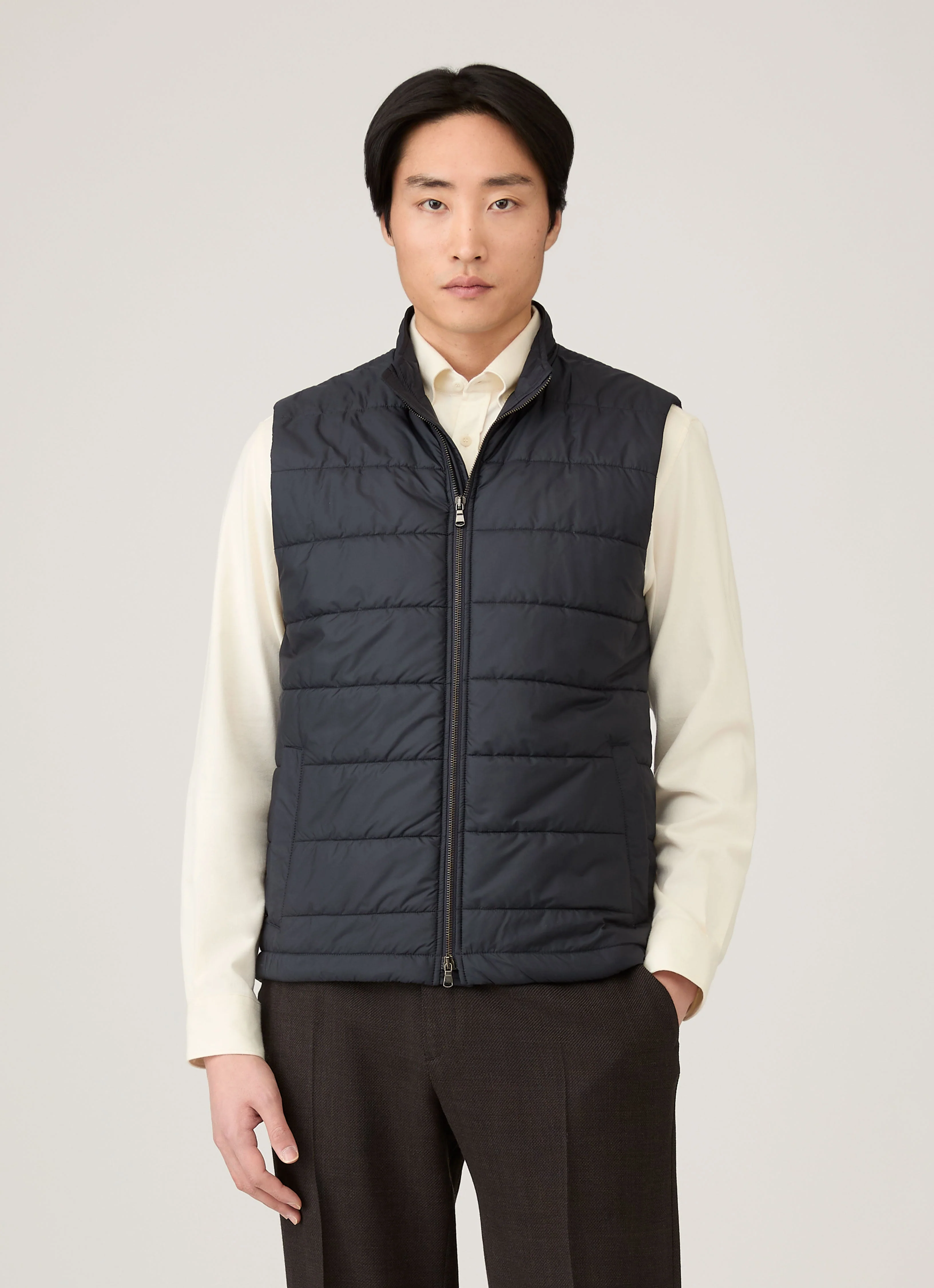 Men's Insulated Gilet in Navy - Image 2