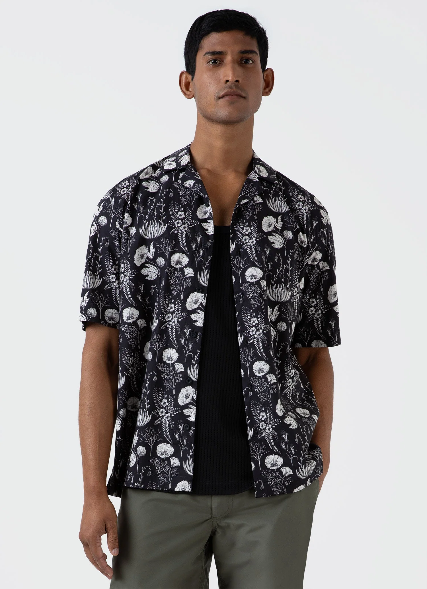 Men's Leaf Print Camp Collar Shirt in Black - Image 2