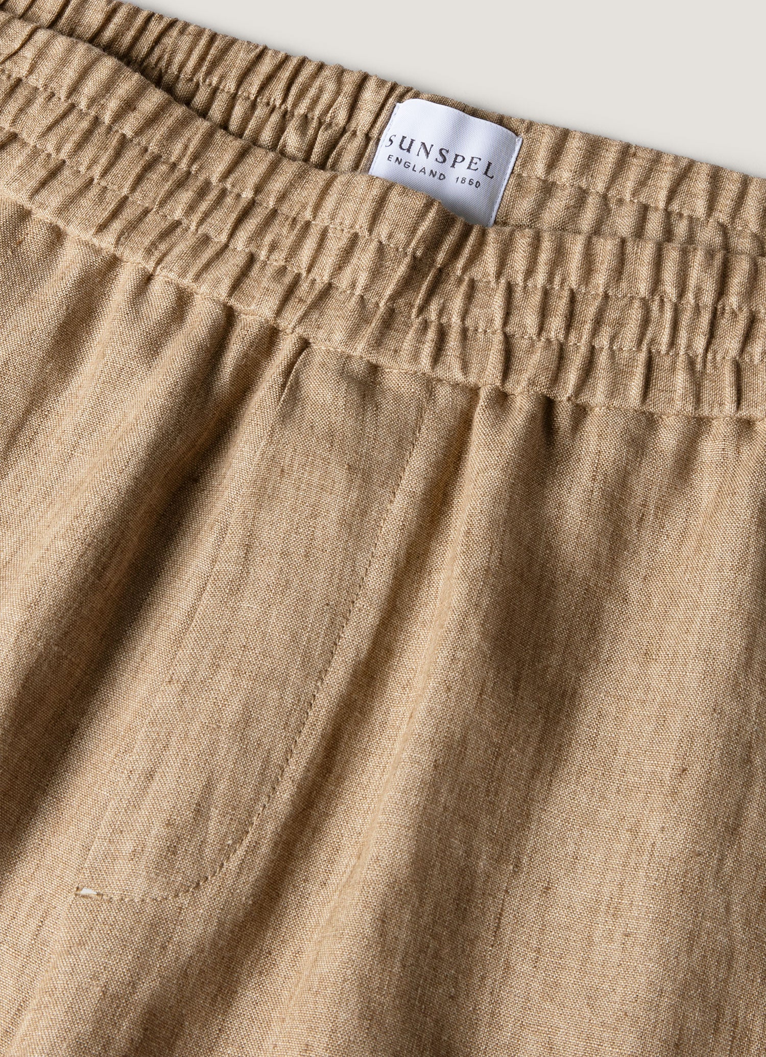 Men's Linen Drawstring Short in Dune Melange - Image 4