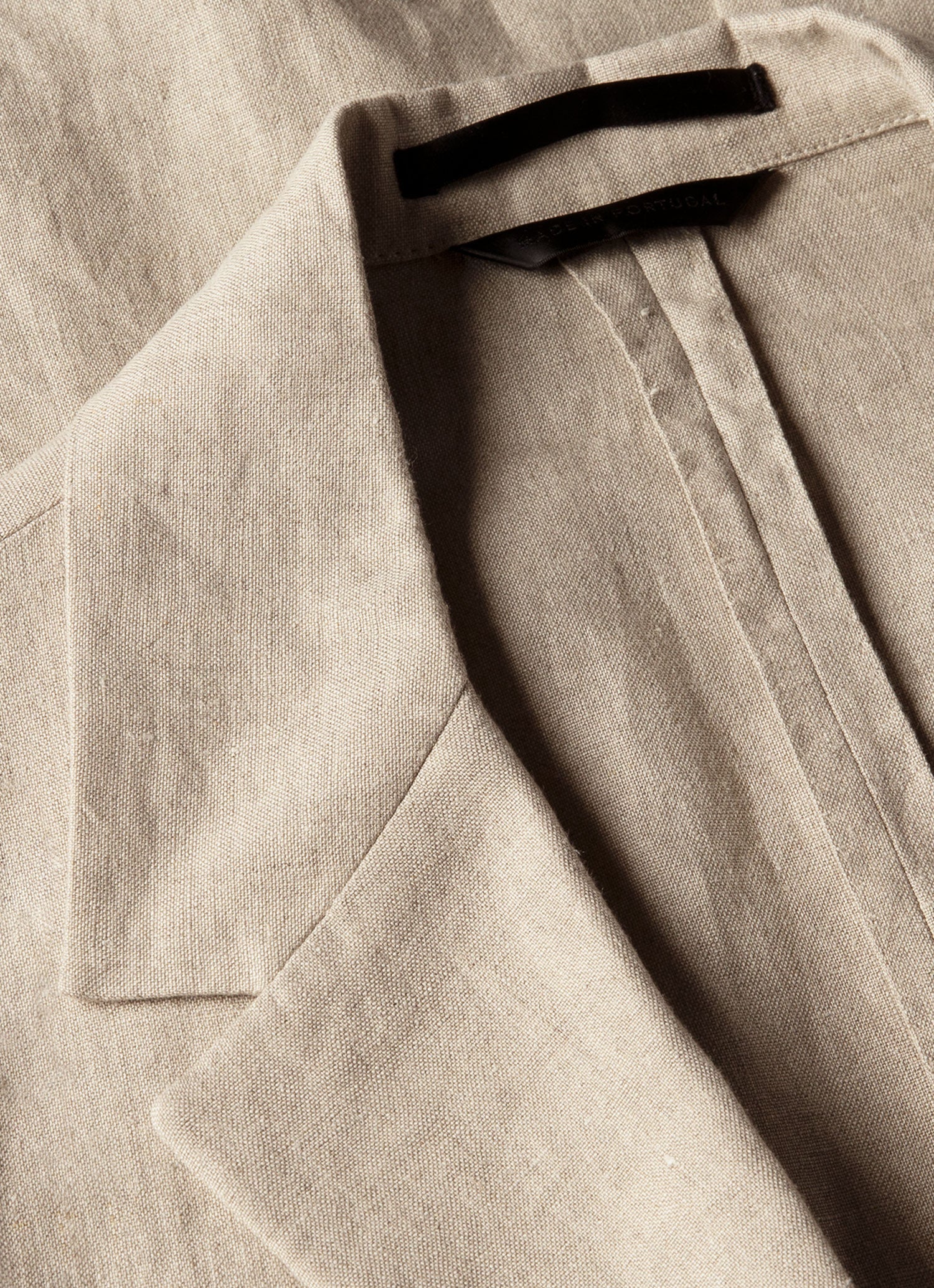 Men's Linen Two-Piece Suit in Sand - Image 3