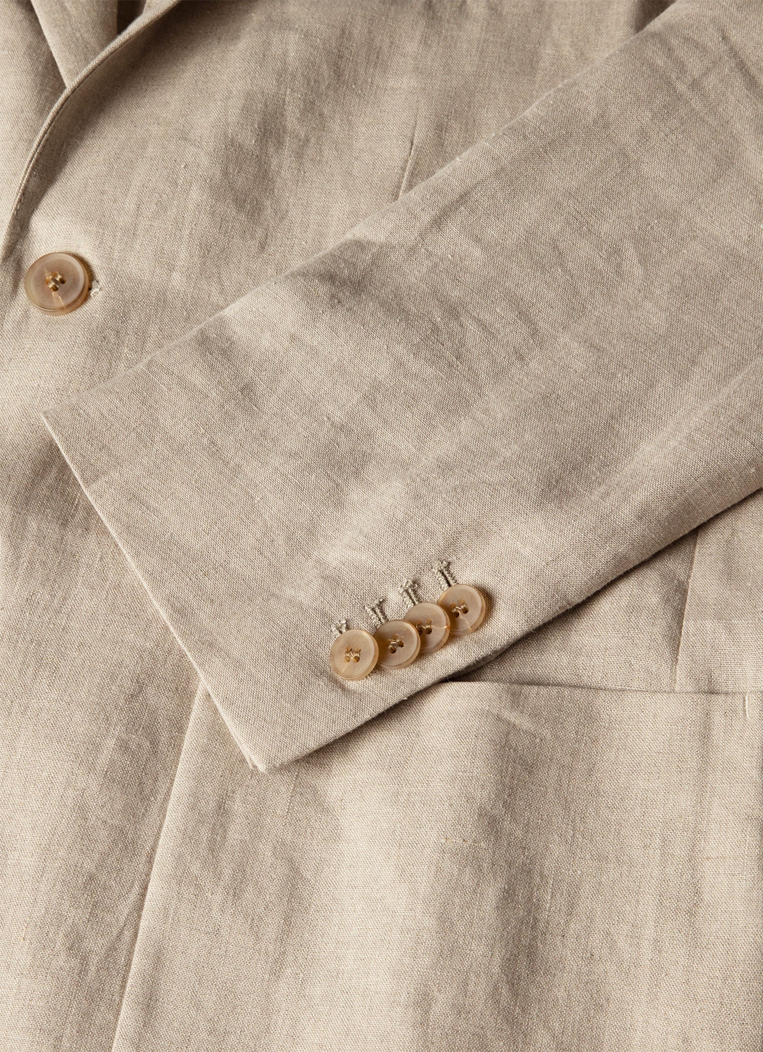 Men's Linen Two-Piece Suit in Sand - Image 4
