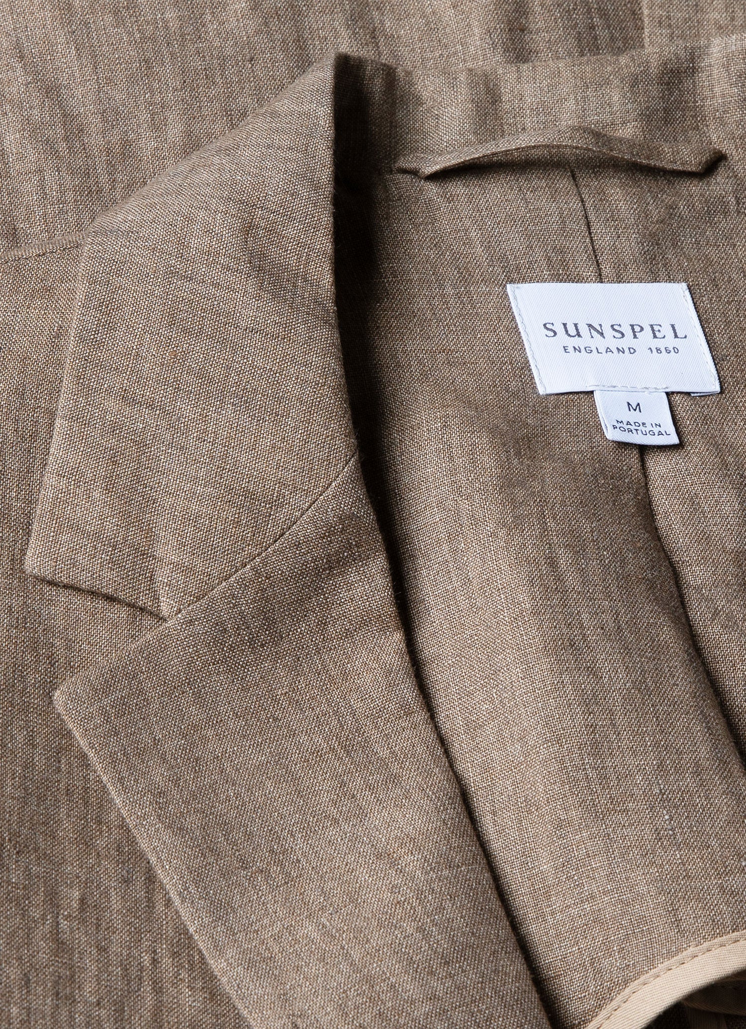 Men's Linen Unstructured Blazer in Dark Sand - Image 4
