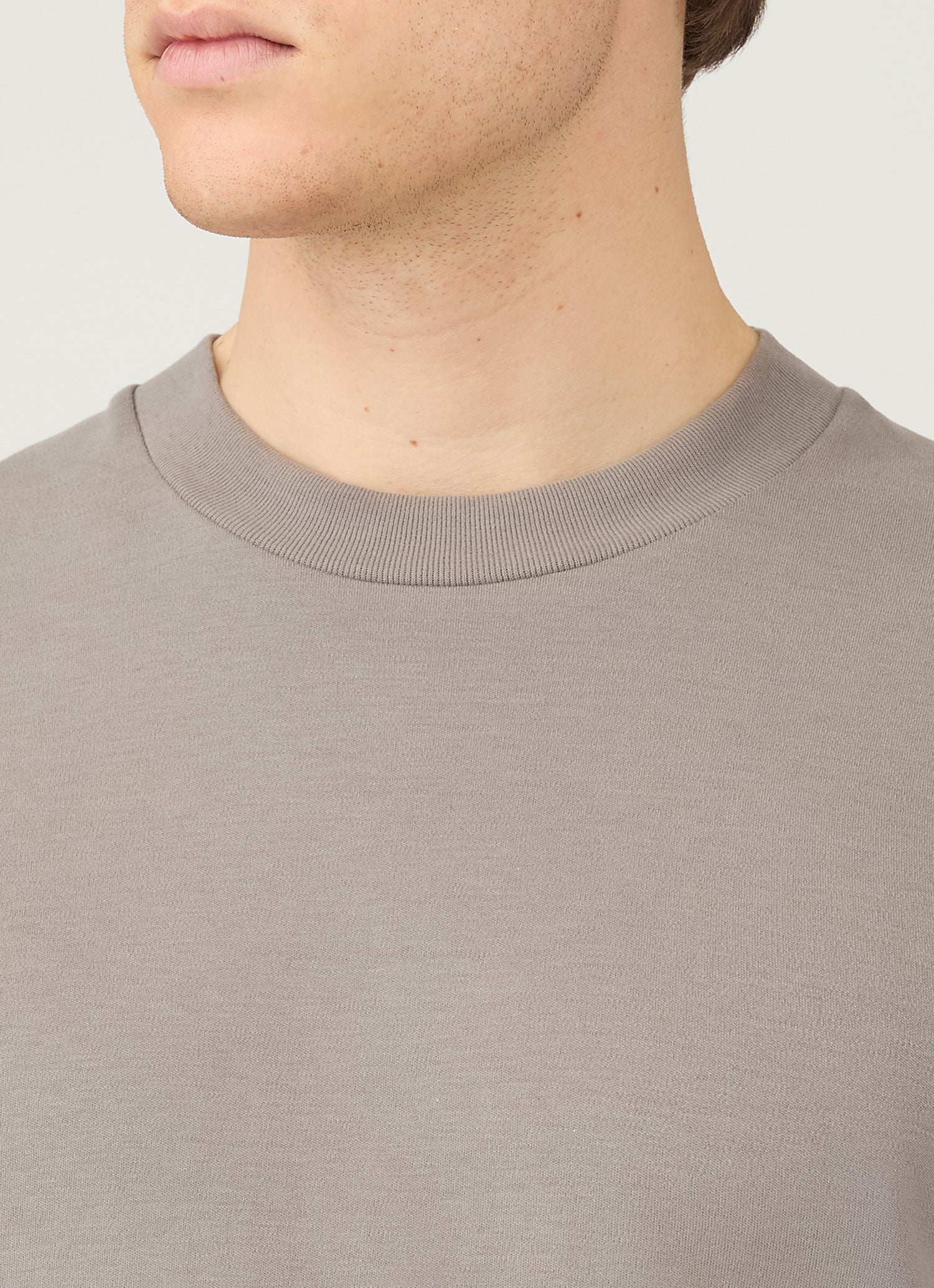 Men's Long Sleeve Heavyweight T-shirt in Iron Grey - Image 6