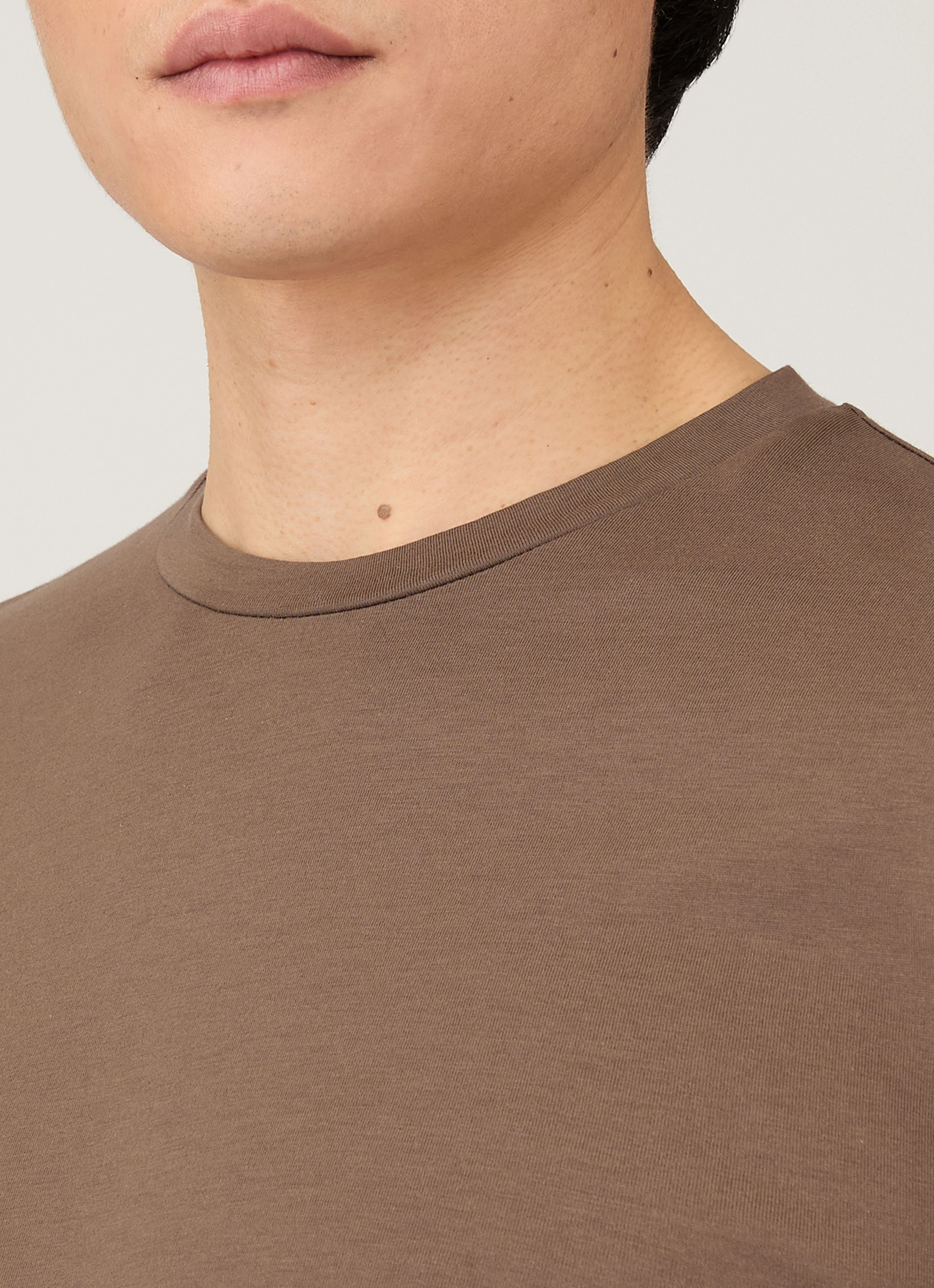 Men's Long Sleeve Riviera Midweight T-shirt in Bark - Image 6