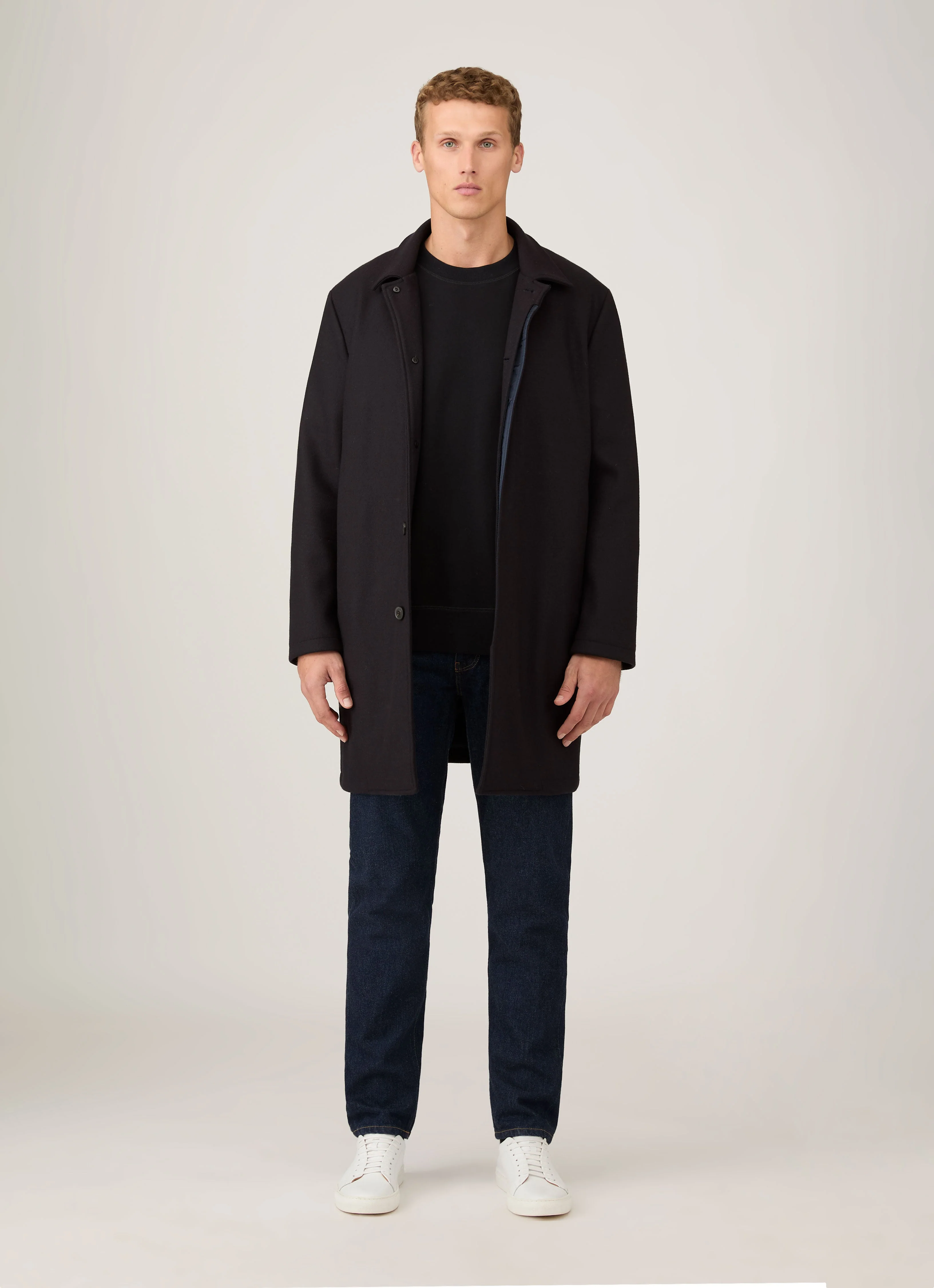 Men's Oversized Loopback Sweatshirt in Black - Image 3