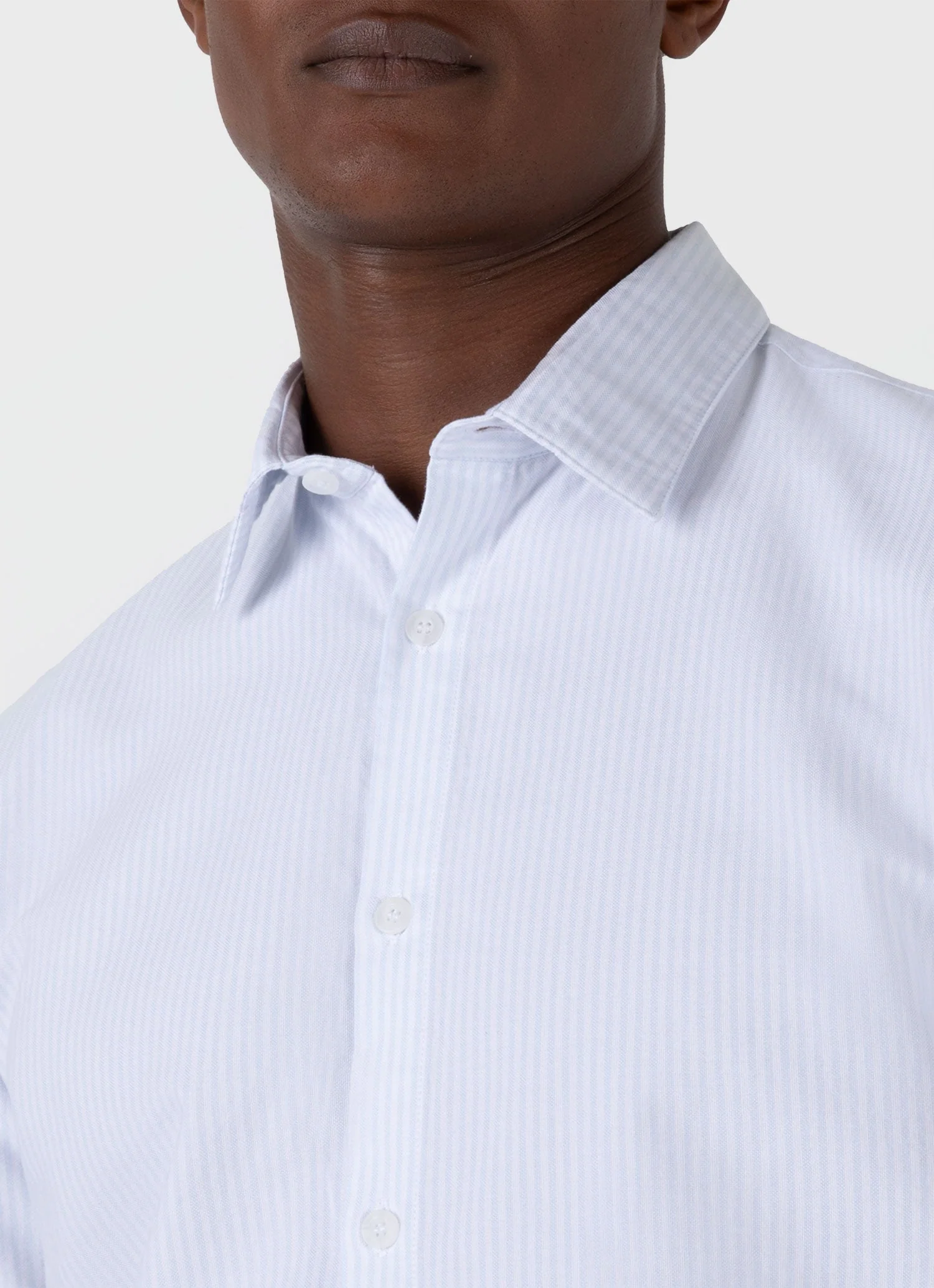 Men's Oxford Shirt in Light Blue/White - Image 6