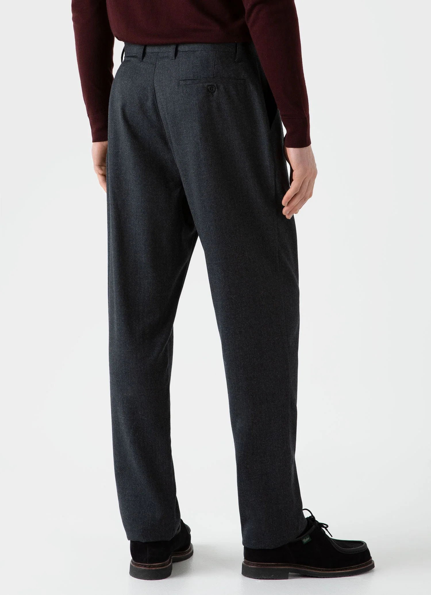 Men's Pleated Wool Flannel Trouser in Charcoal Melange - Image 5
