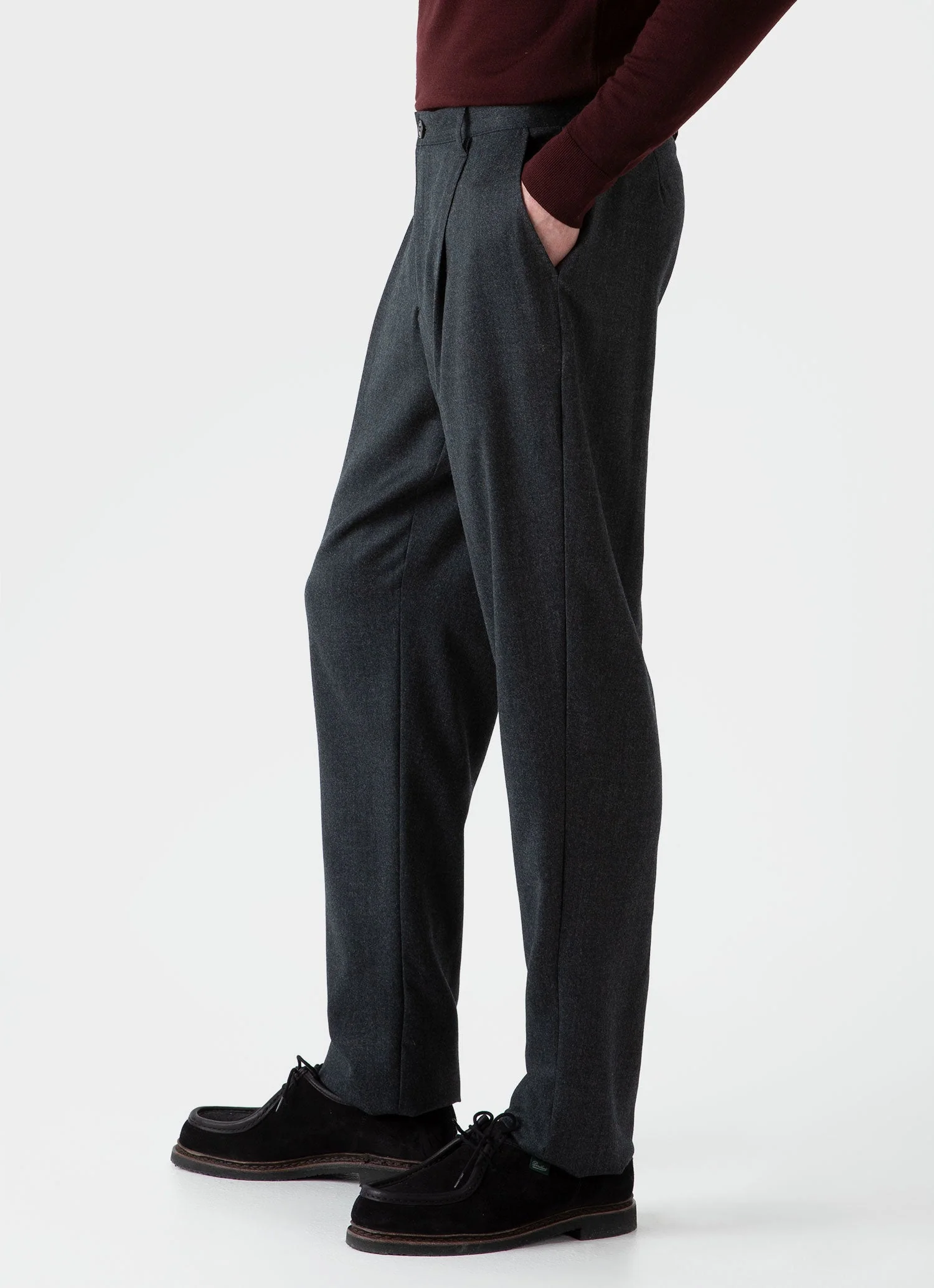Men's Pleated Wool Flannel Trouser in Charcoal Melange - Image 6