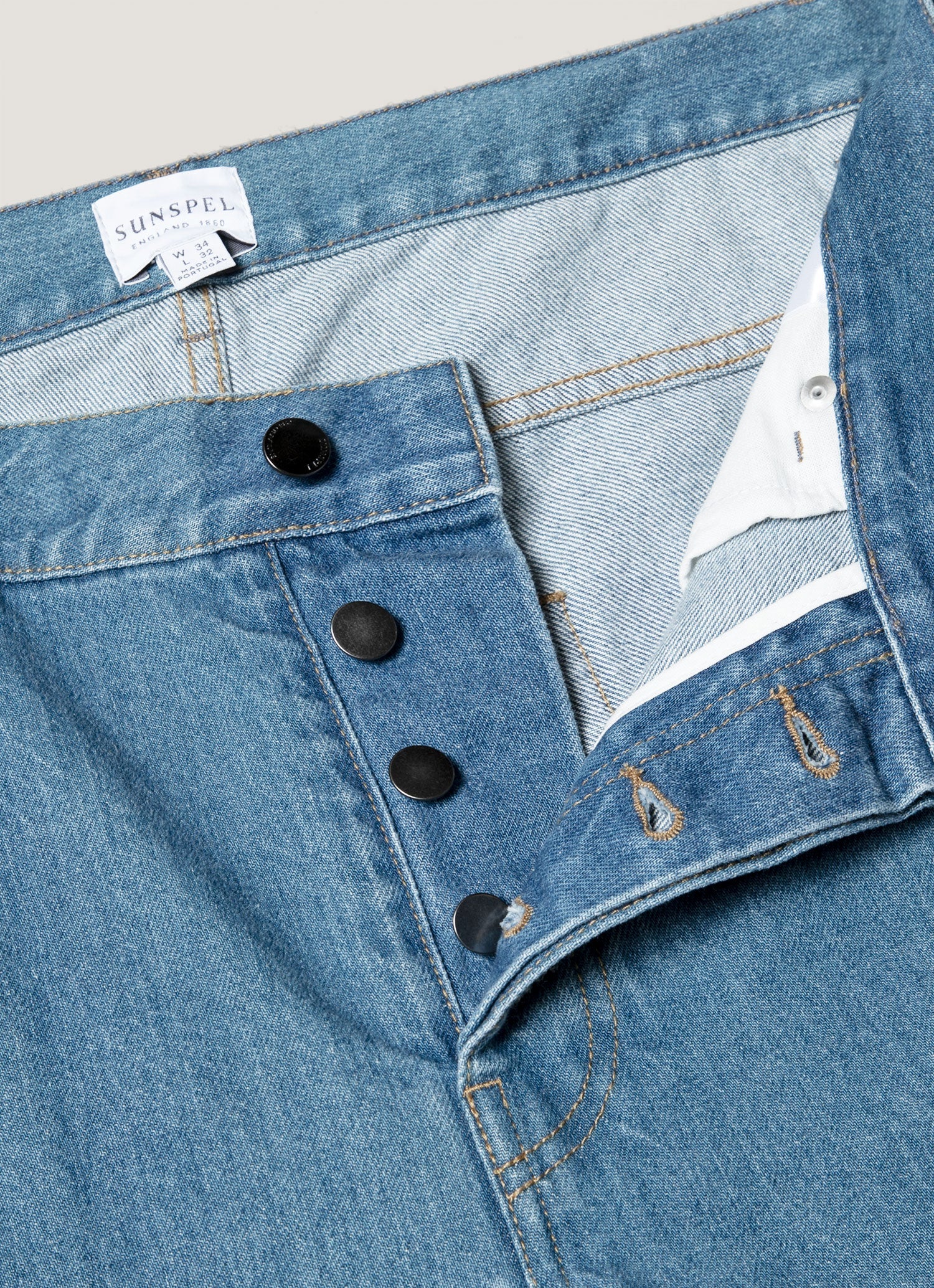 Men's Regular Fit Jeans in Mid Wash Denim - Image 4
