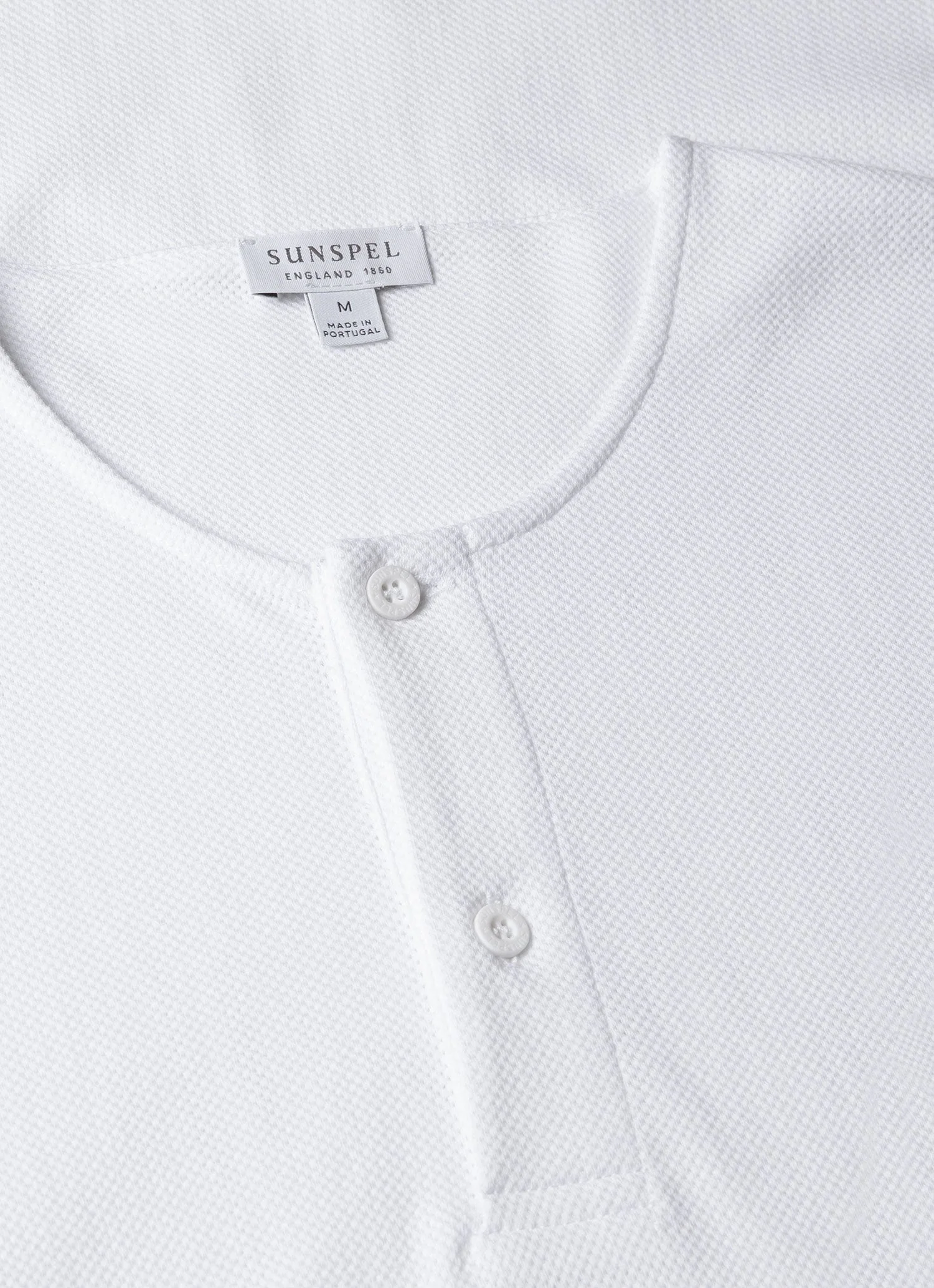 Men's Riviera Henley in White - Image 4