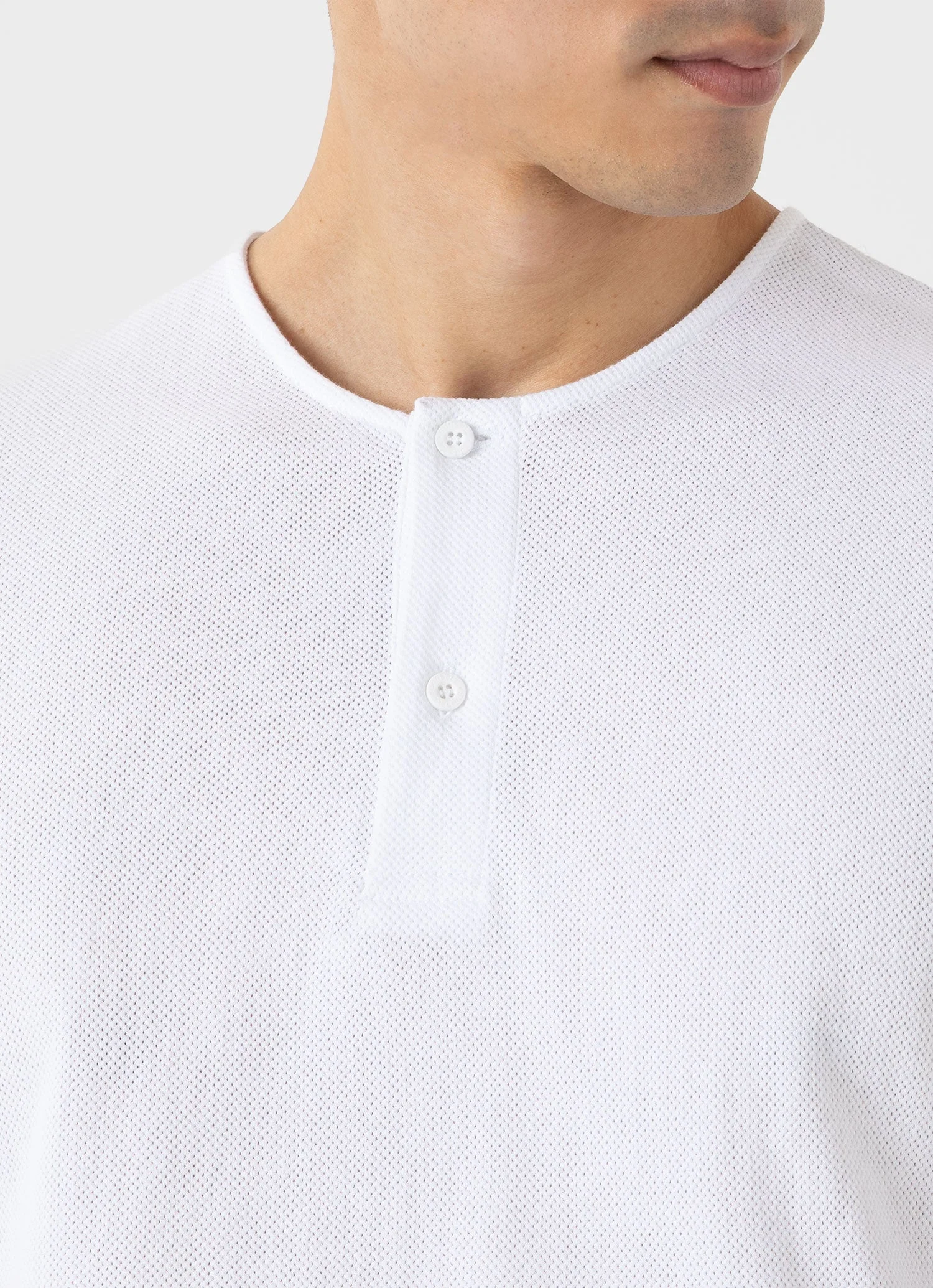 Men's Riviera Henley in White - Image 6
