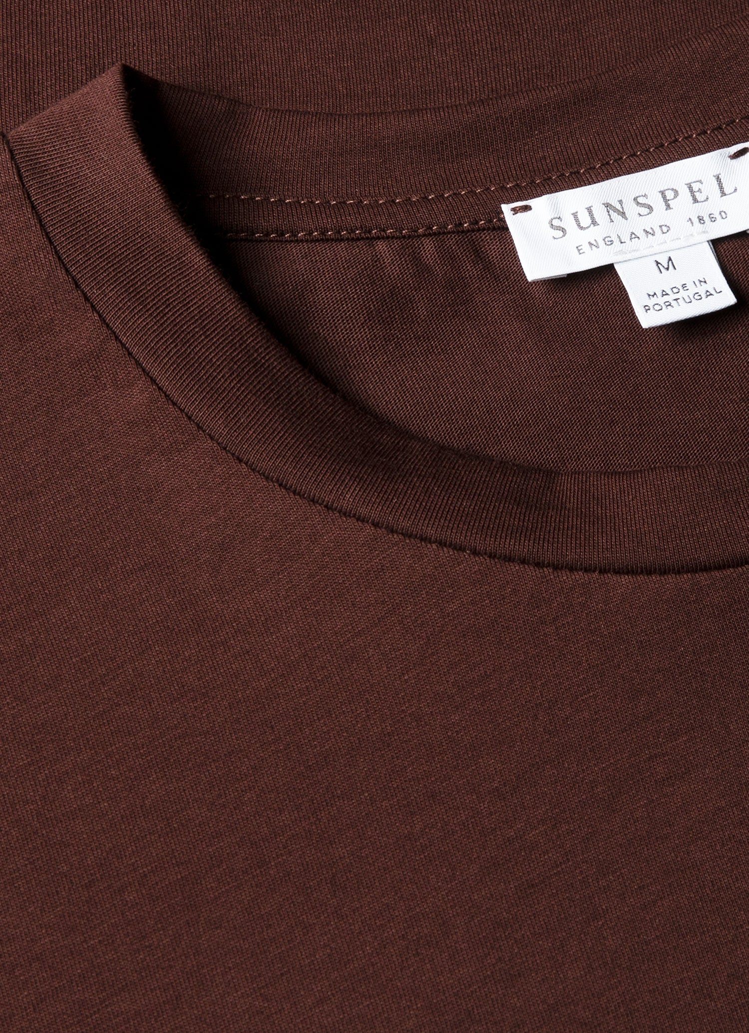 Men's Riviera Midweight T-shirt in Bakelite - Image 4