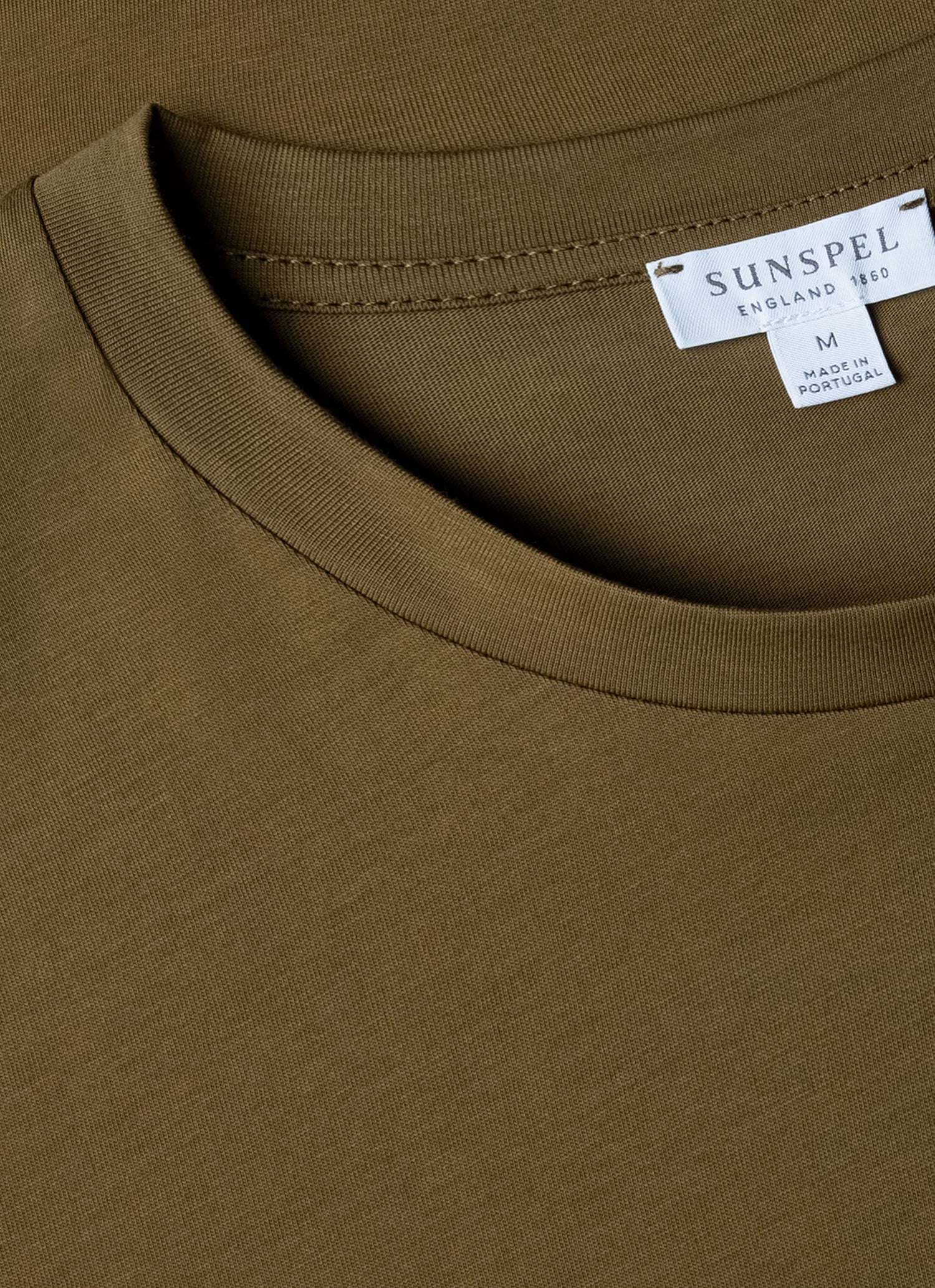 Men's Riviera Midweight T-shirt in Olive Green - Image 4