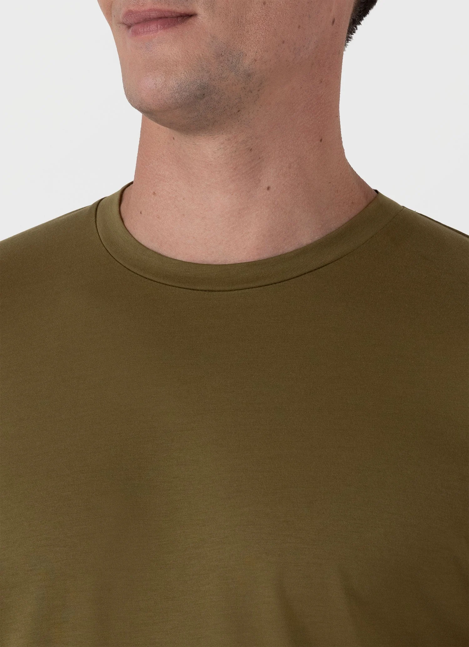 Men's Riviera Midweight T-shirt in Olive Green - Image 6
