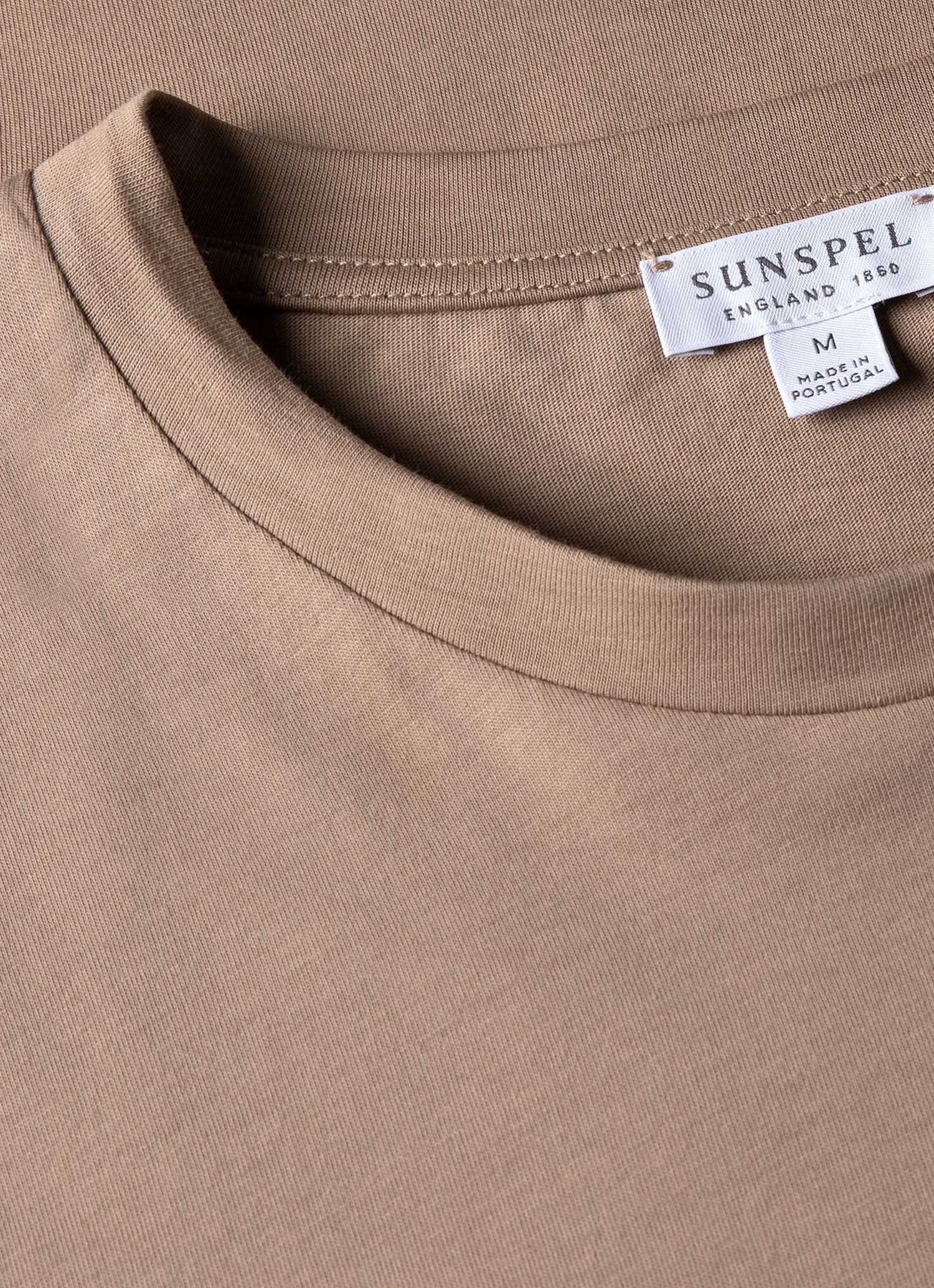 Men's Riviera Midweight T-shirt in Sandstone - Image 4