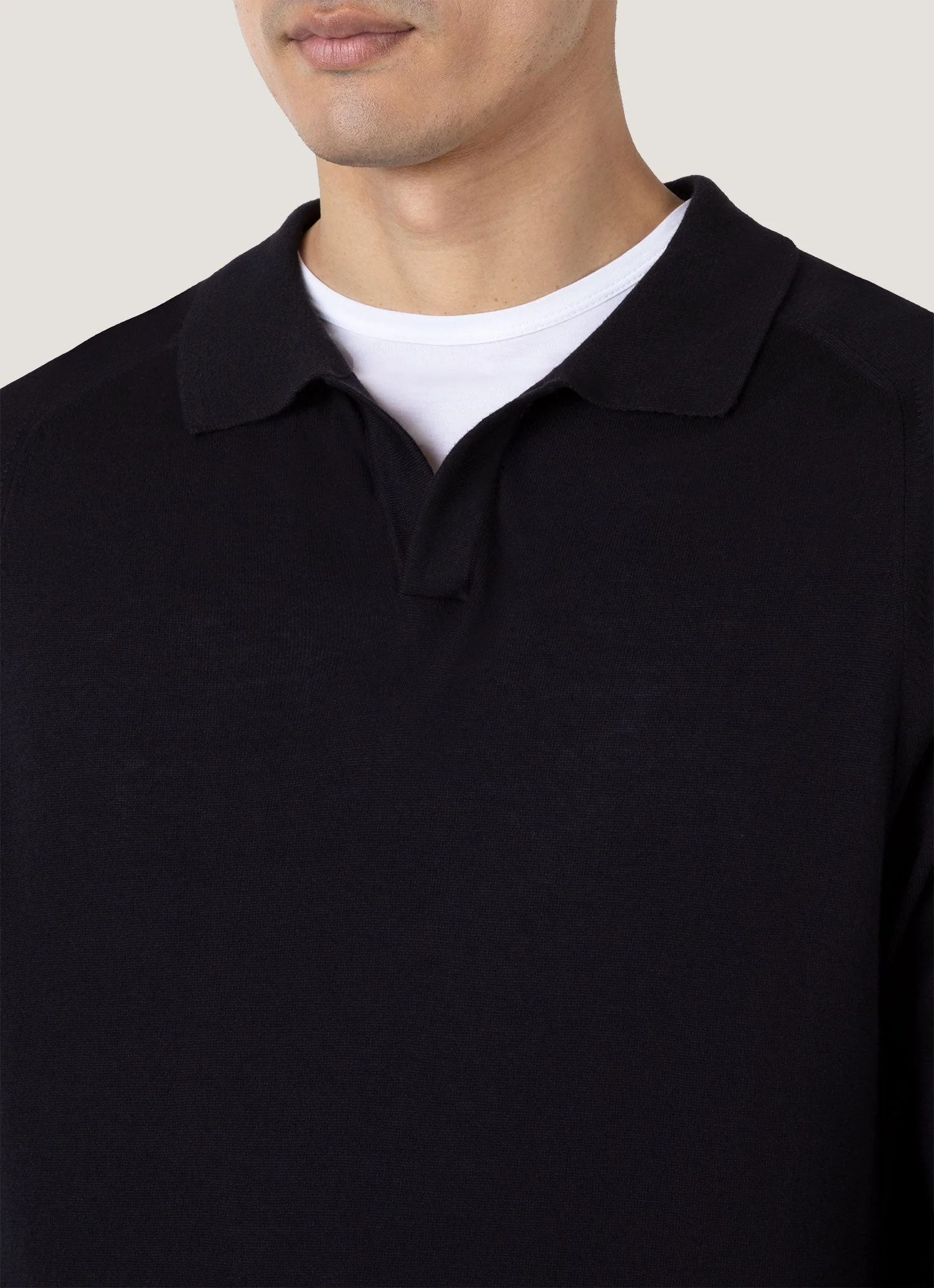 Men's Sea Island Cashmere Polo Shirt in Black - Image 6