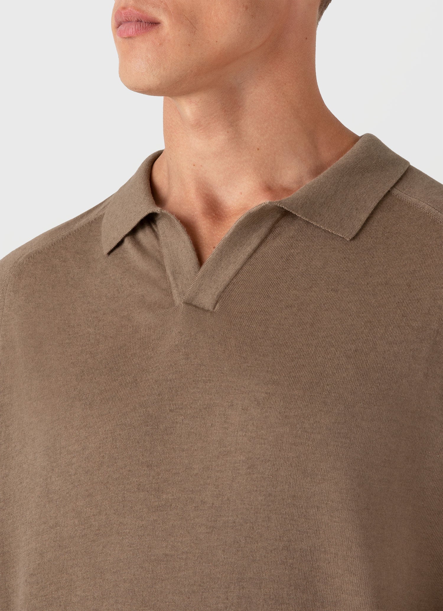 Men's Sea Island Cashmere Polo Shirt in Oat - Image 6