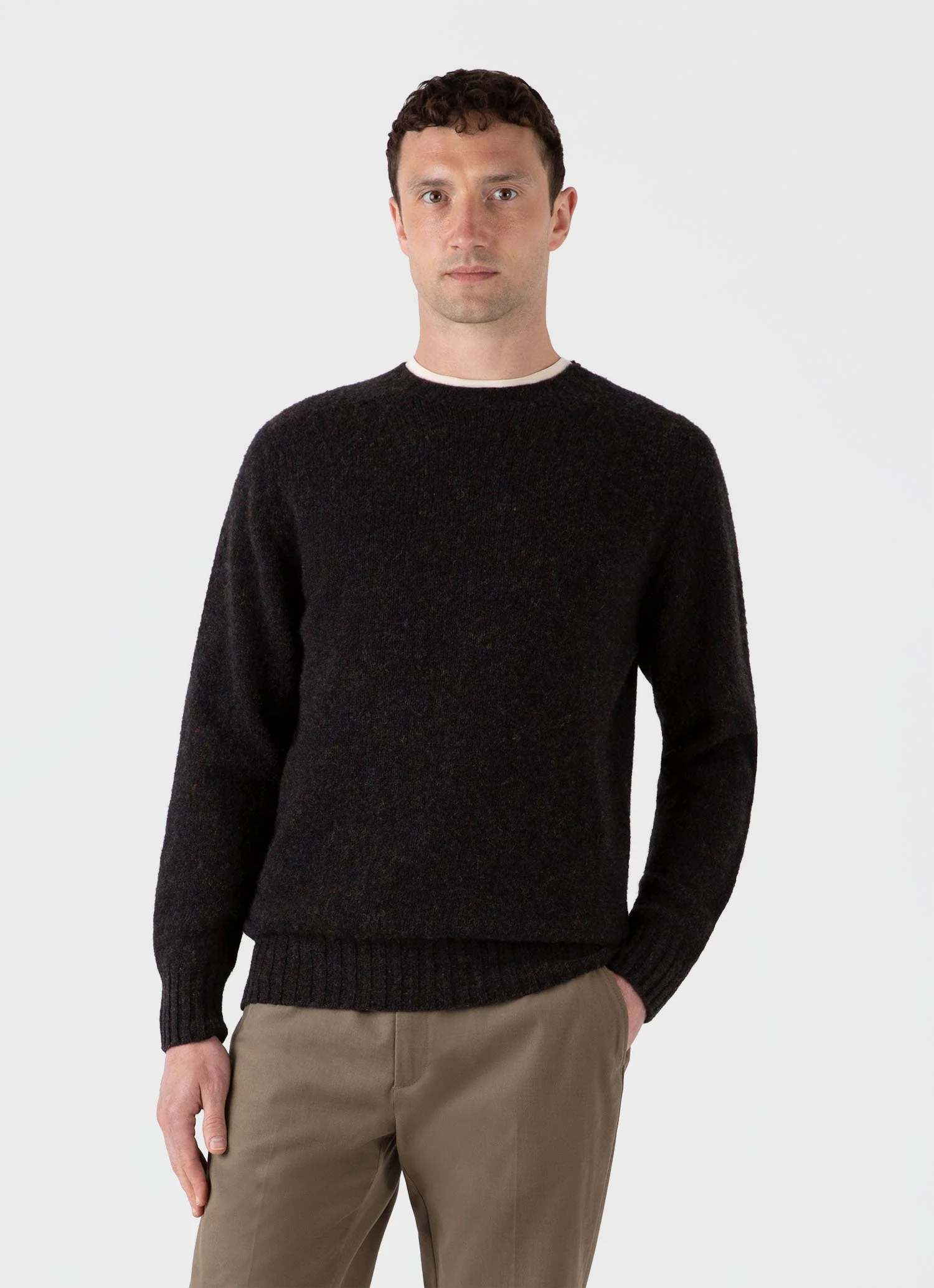 Men's Shetland Crew Neck Jumper in Midnight Melange - Image 2