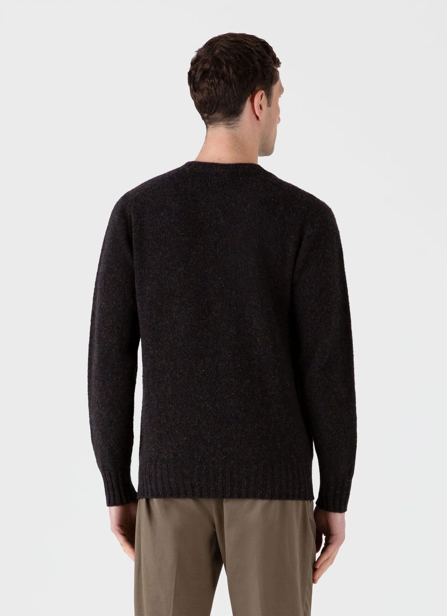 Men's Shetland Crew Neck Jumper in Midnight Melange - Image 5