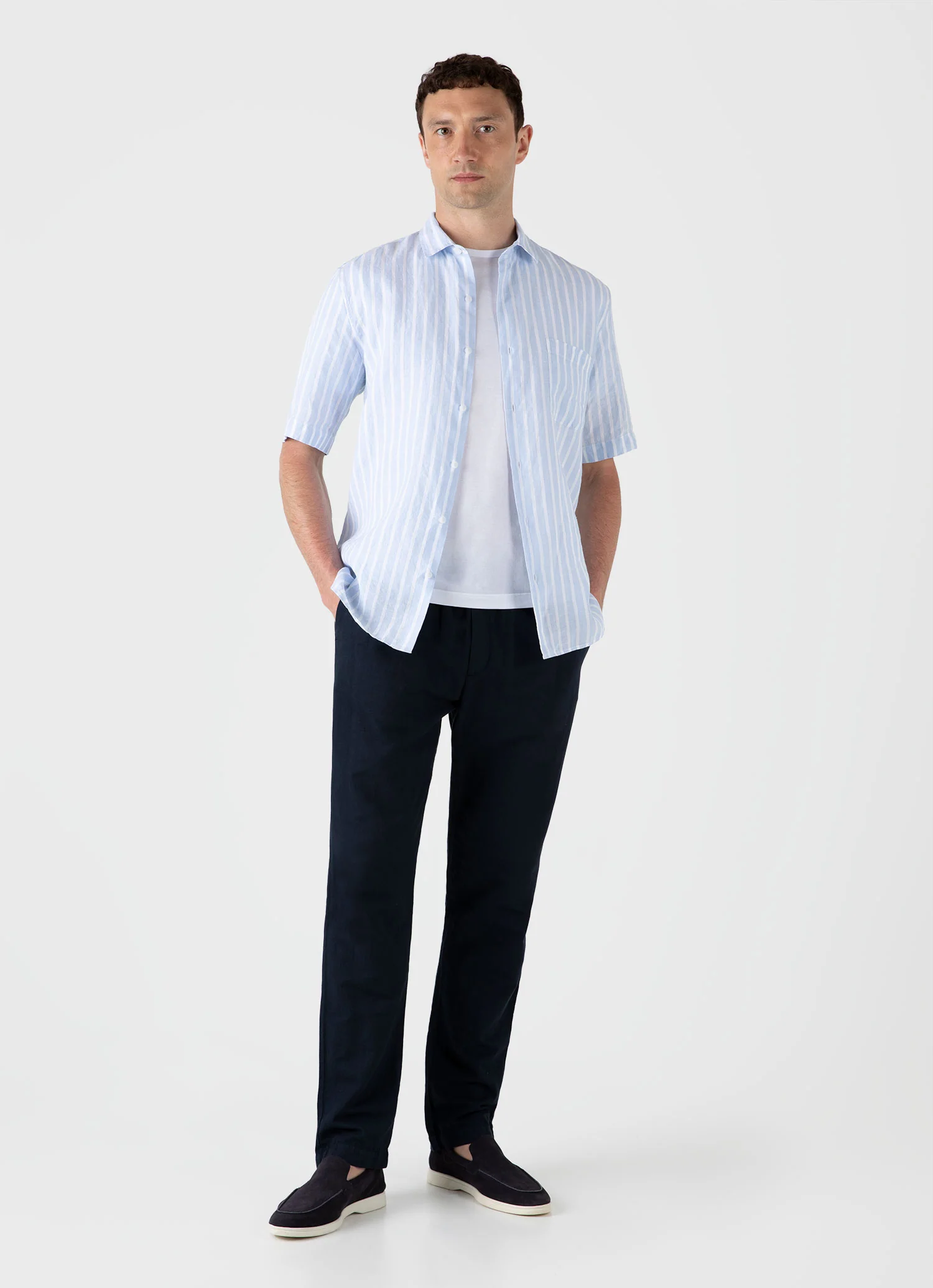 Men's Short Sleeve Linen Shirt in Light Blue/White - Image 3