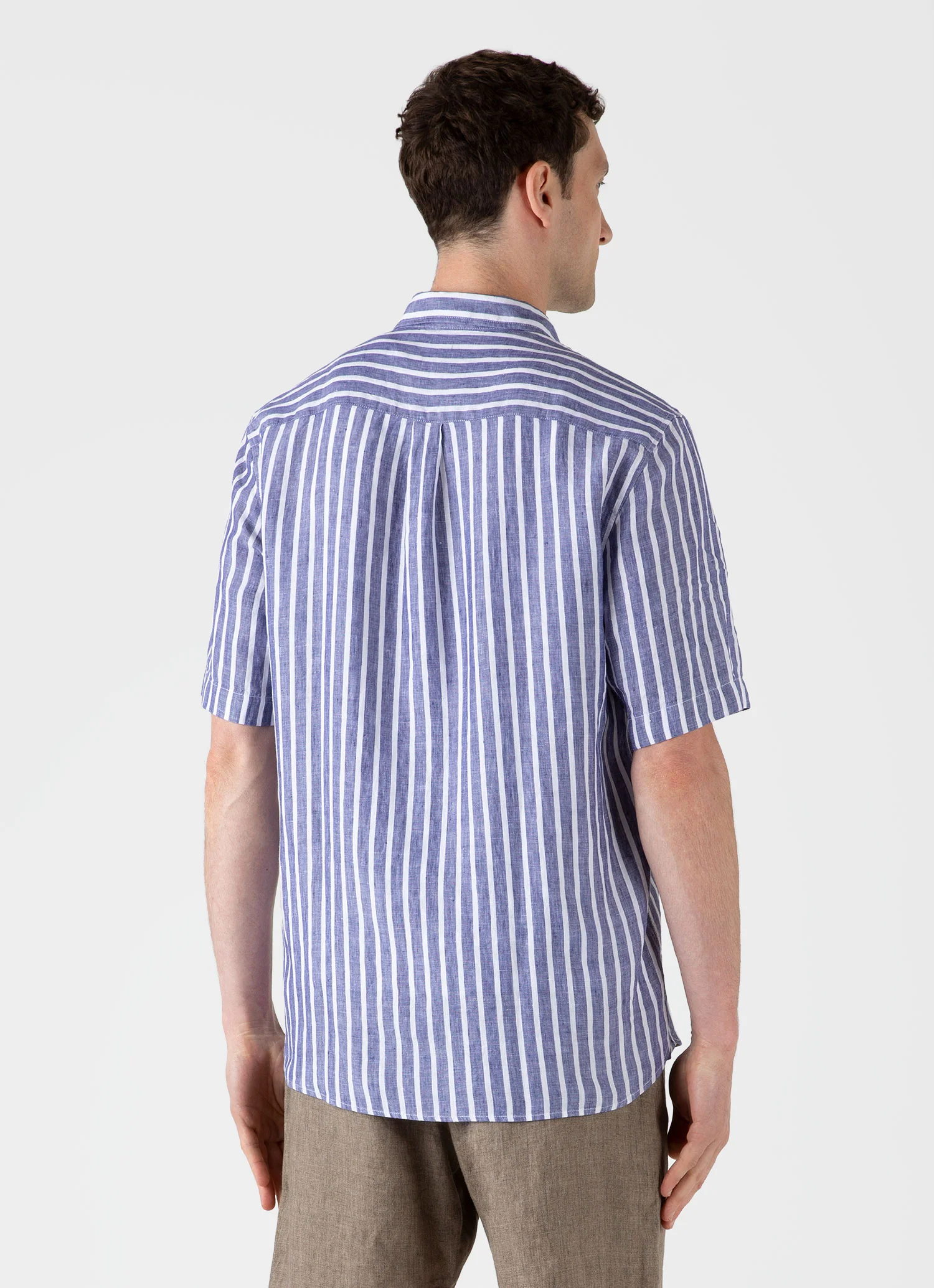 Men's Short Sleeve Linen Shirt in Navy/White - Image 5