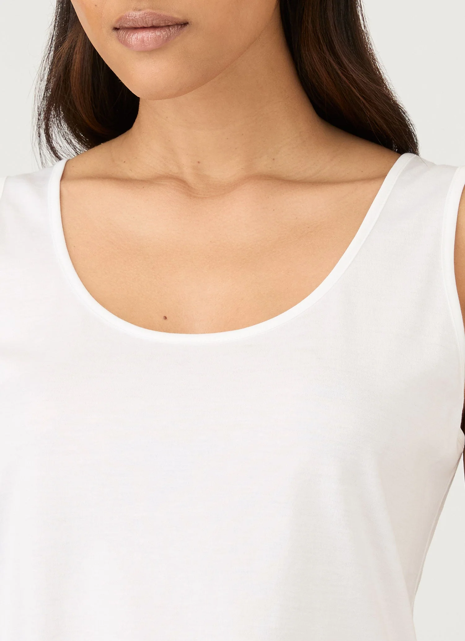 Women's Classic Vest in White - Image 4
