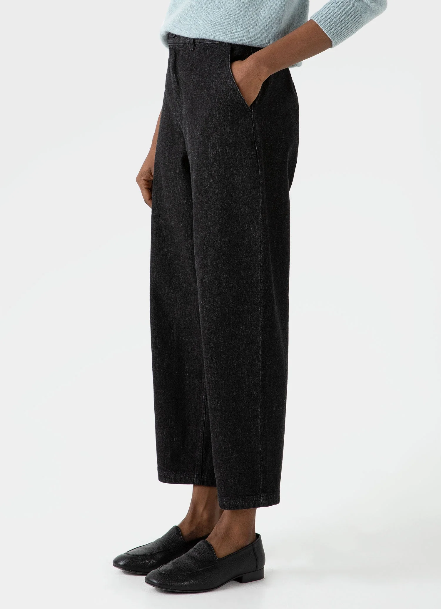 Women's Denim Tapered Trouser in Black Denim Wash - Image 3